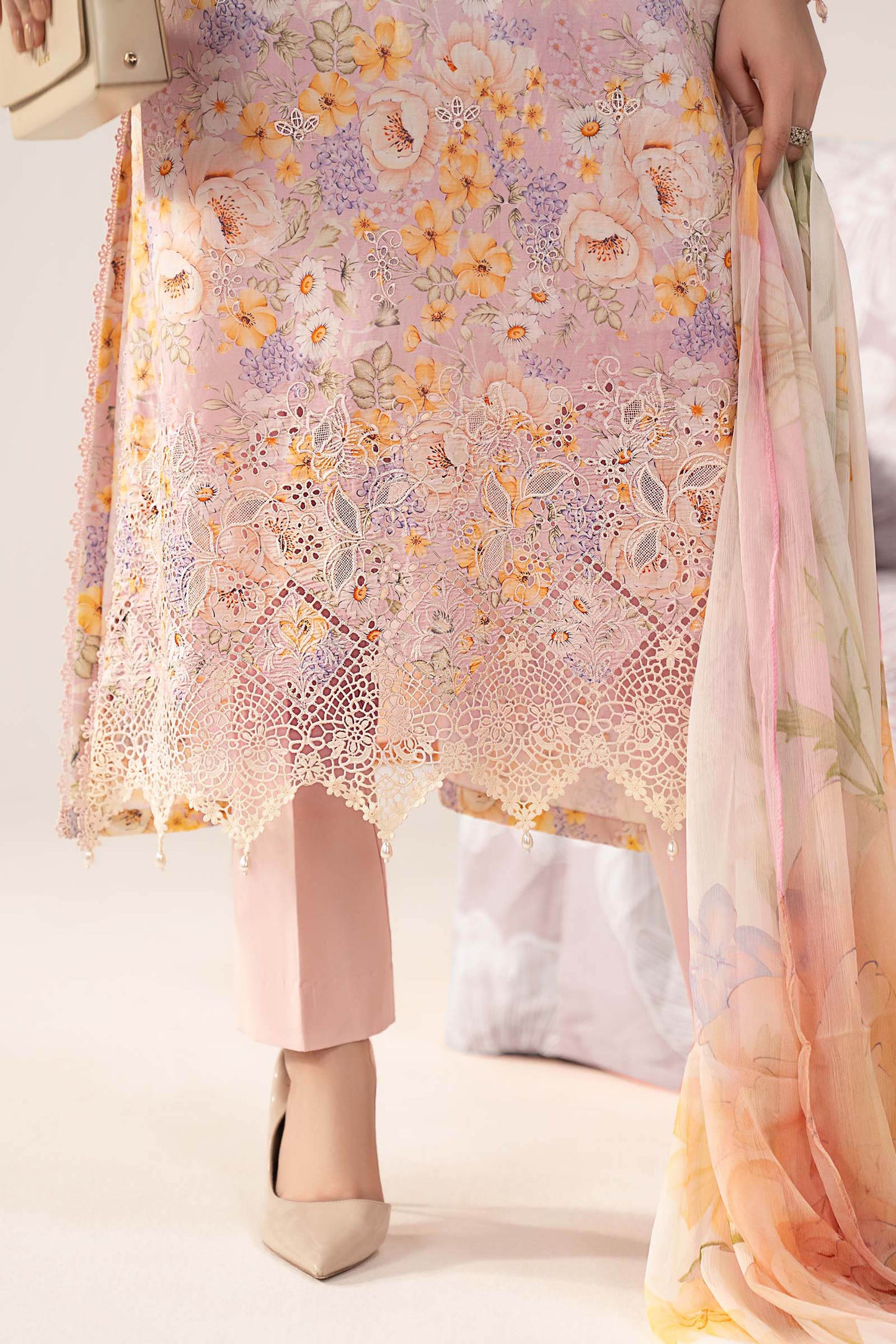 3 Piece Embroidered Lawn Suit