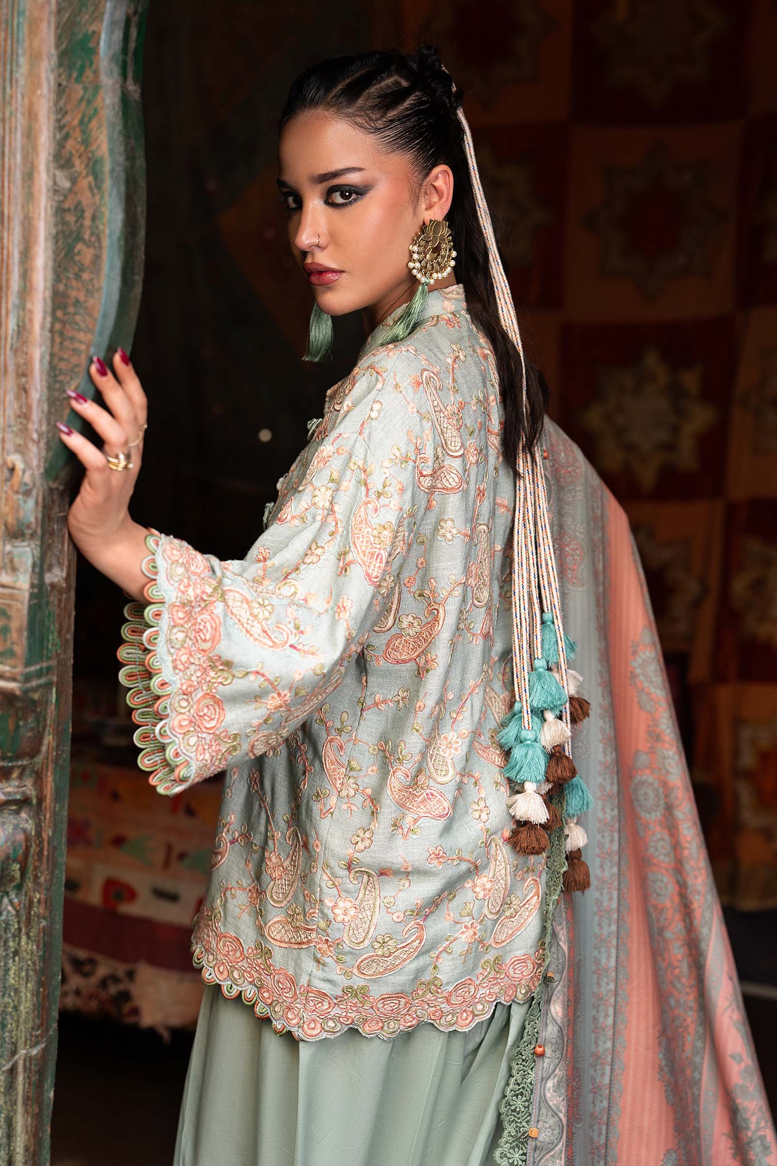 3 Piece Unstitched Embroidered Irish Linen Suit