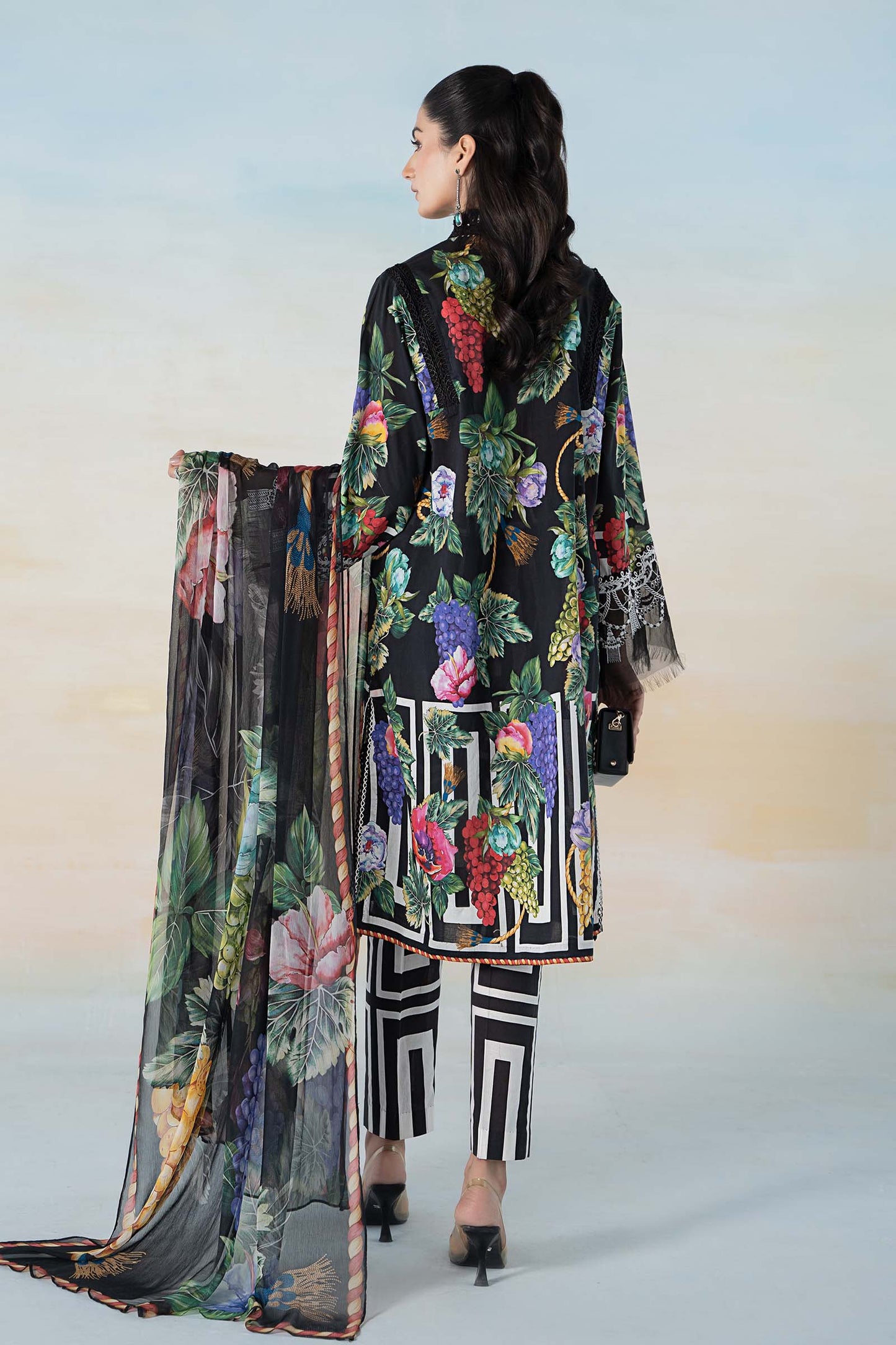 3 PIECE PRINTED LAWN SUIT