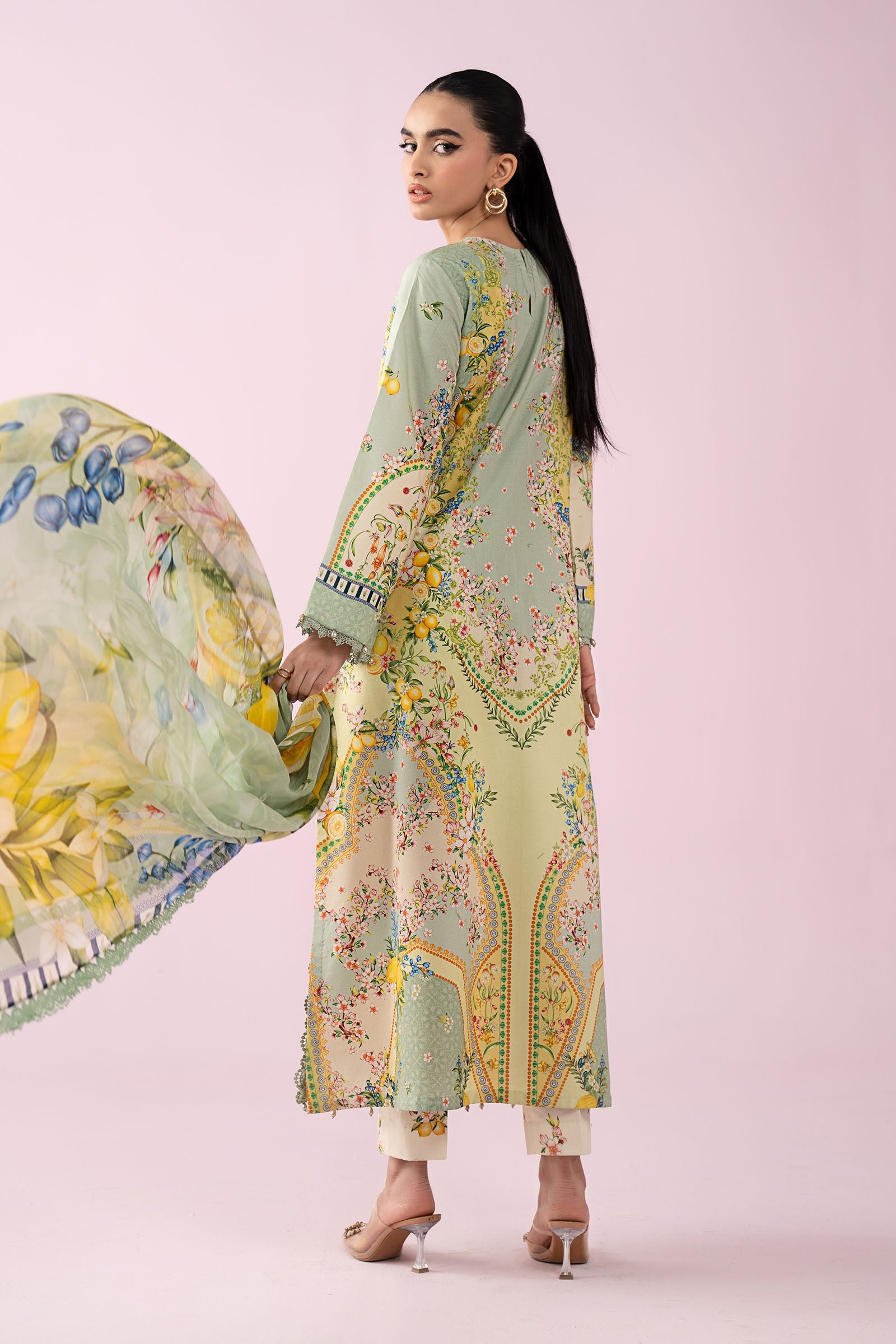 3 Piece Embroidered Lawn Suit