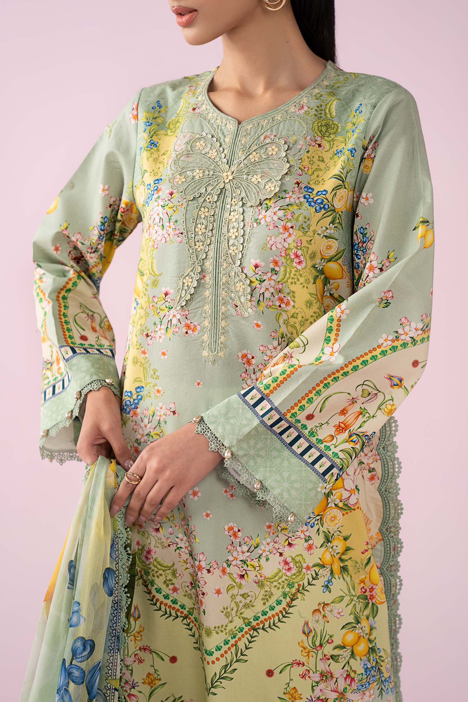 3 Piece Embroidered Lawn Suit