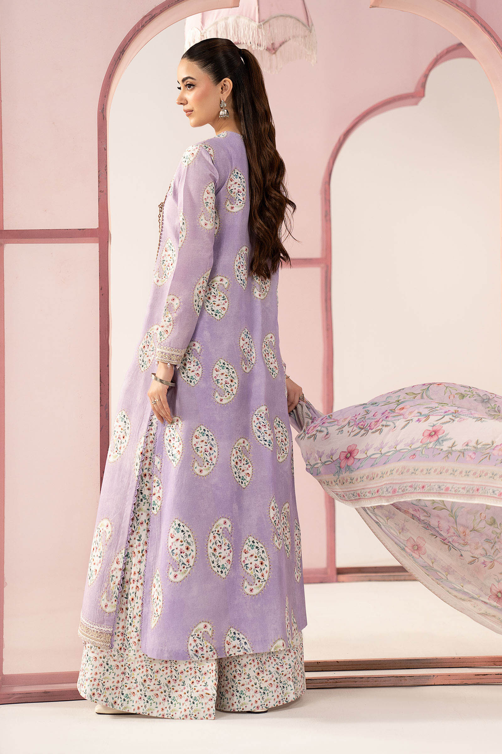 3 Piece Embroidered Lawn Suit