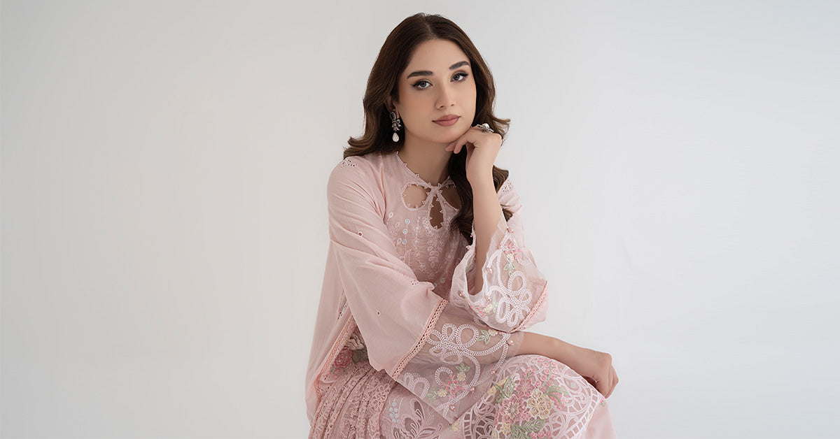 3 Piece Embroidered Lawn Suit | DS-2411-A
