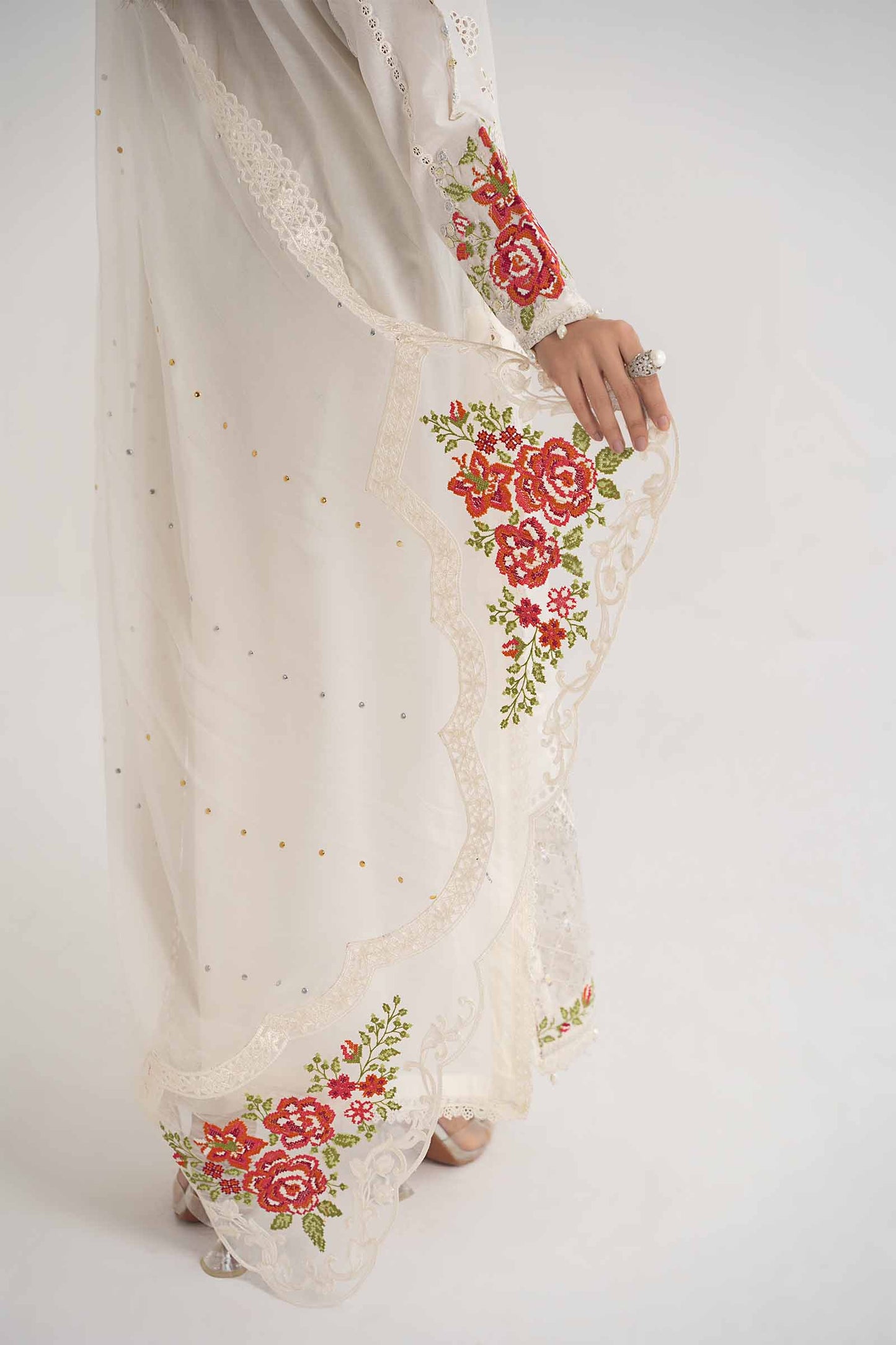 3 Piece Embroidered Lawn Suit | DS-2412-A