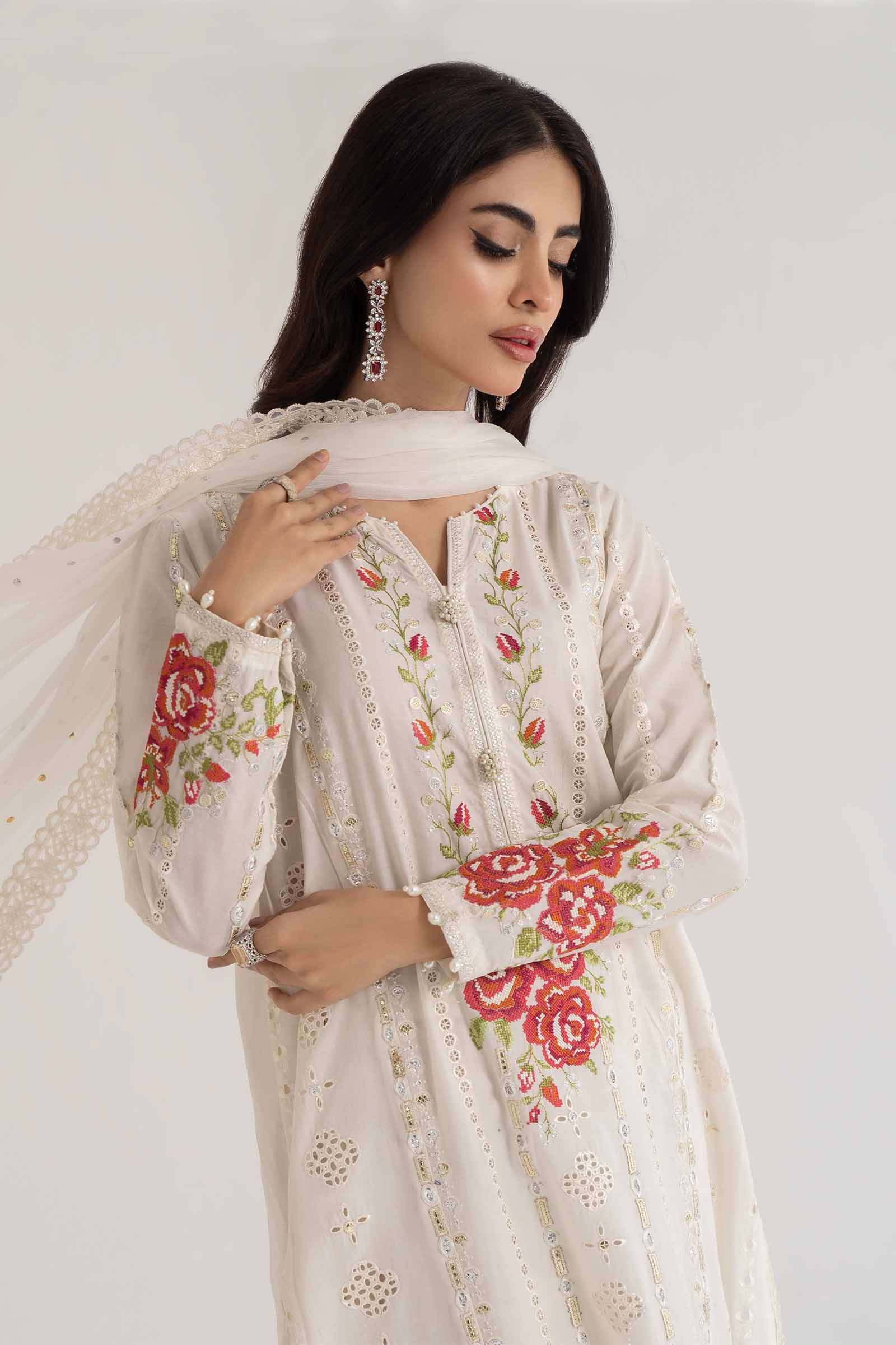 3 Piece Embroidered Lawn Suit | DS-2412-A