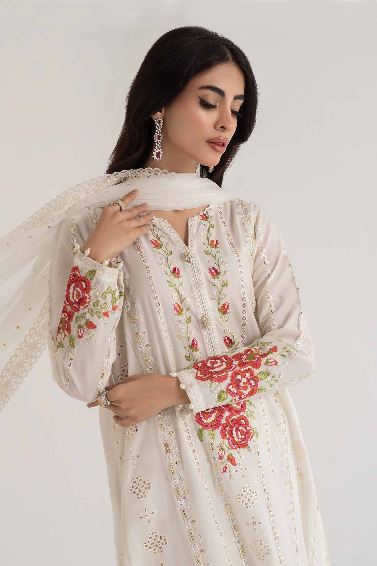 3 Piece Embroidered Lawn Suit | DS-2412-A