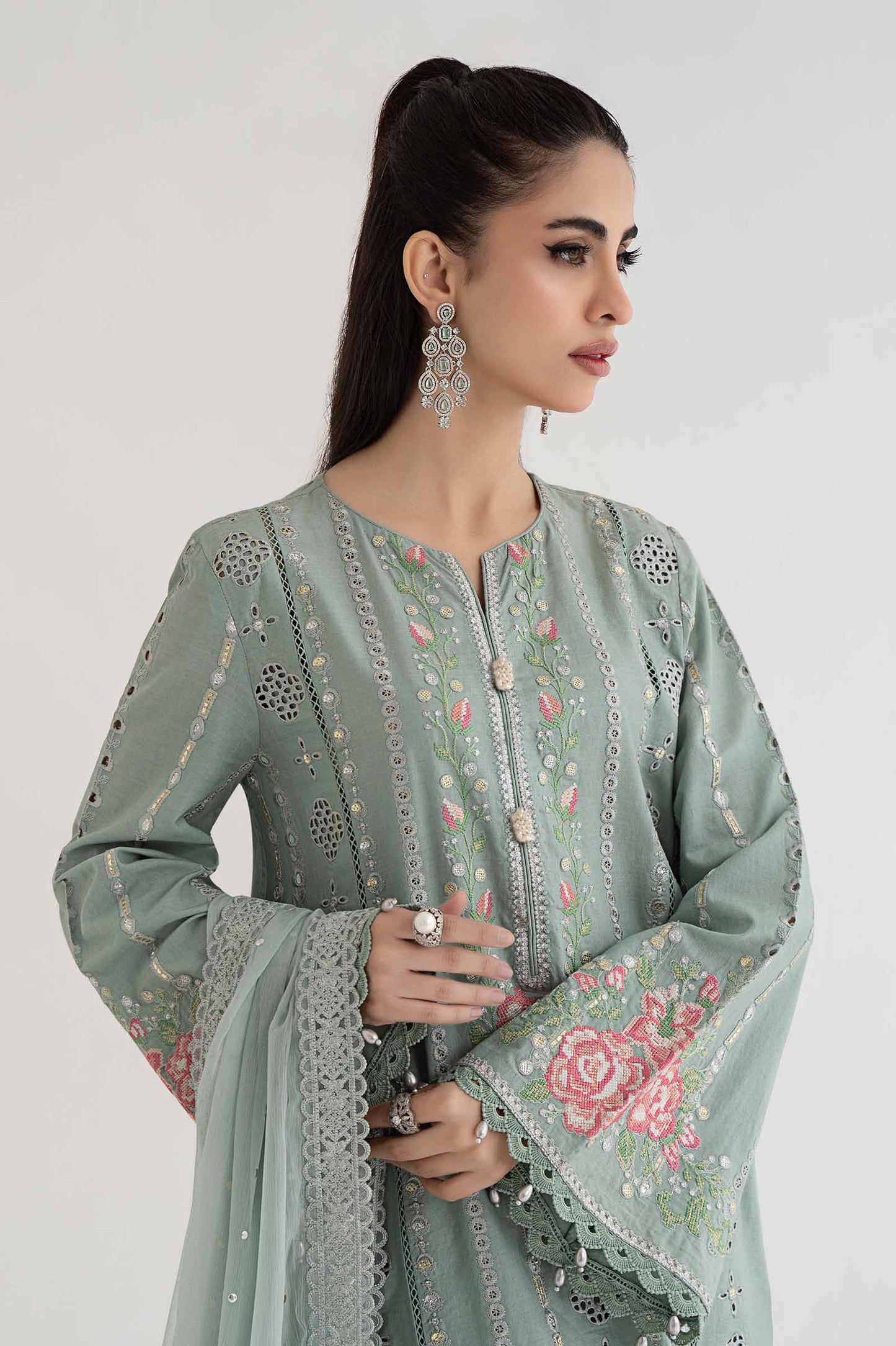 3 Piece Embroidered Lawn Suit | DS-2412-B