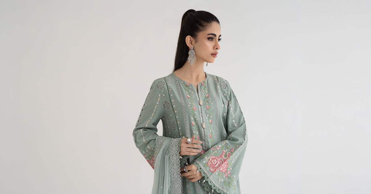 3 Piece Embroidered Lawn Suit | DS-2412-B