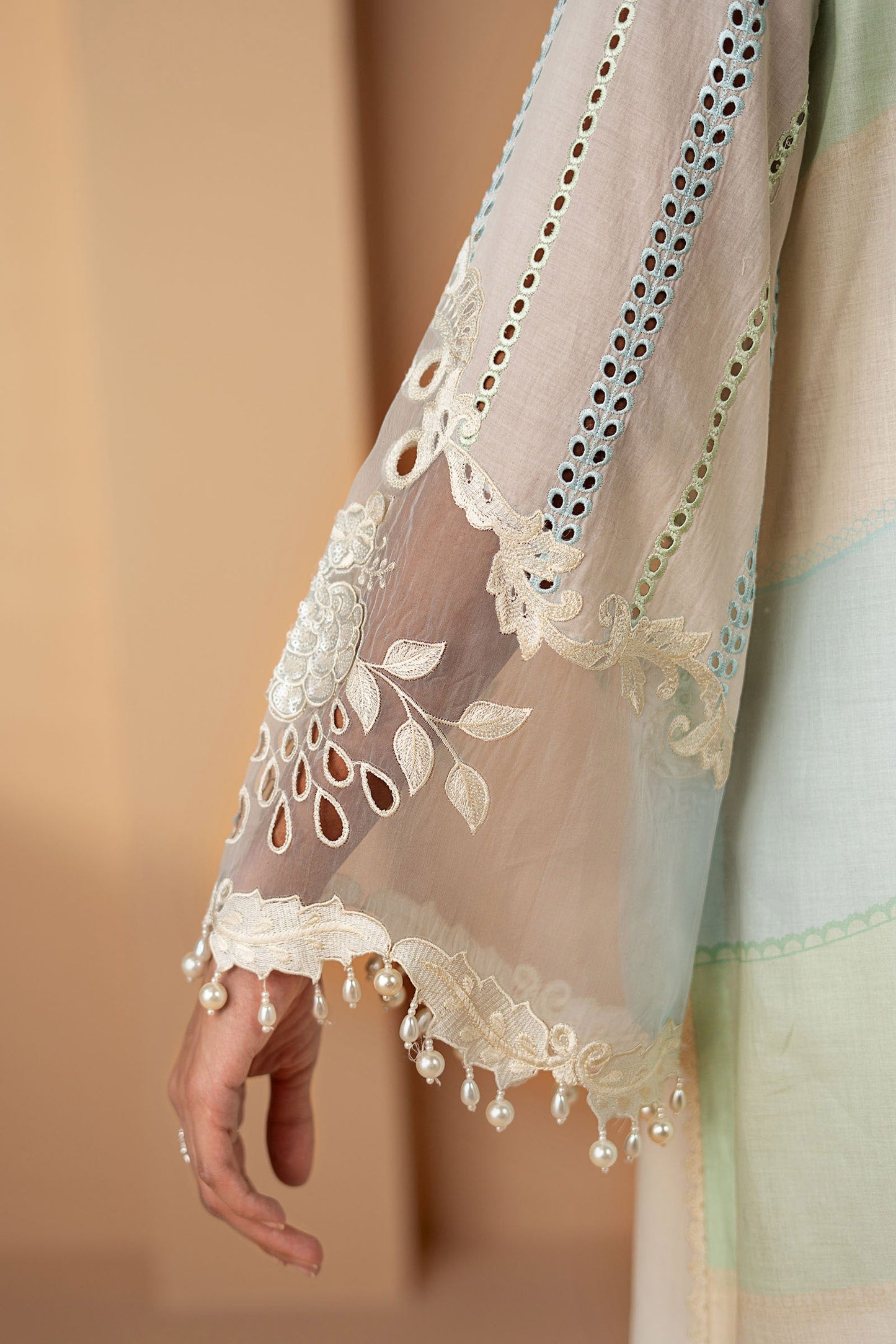 3 Piece Embroidered Lawn Suit