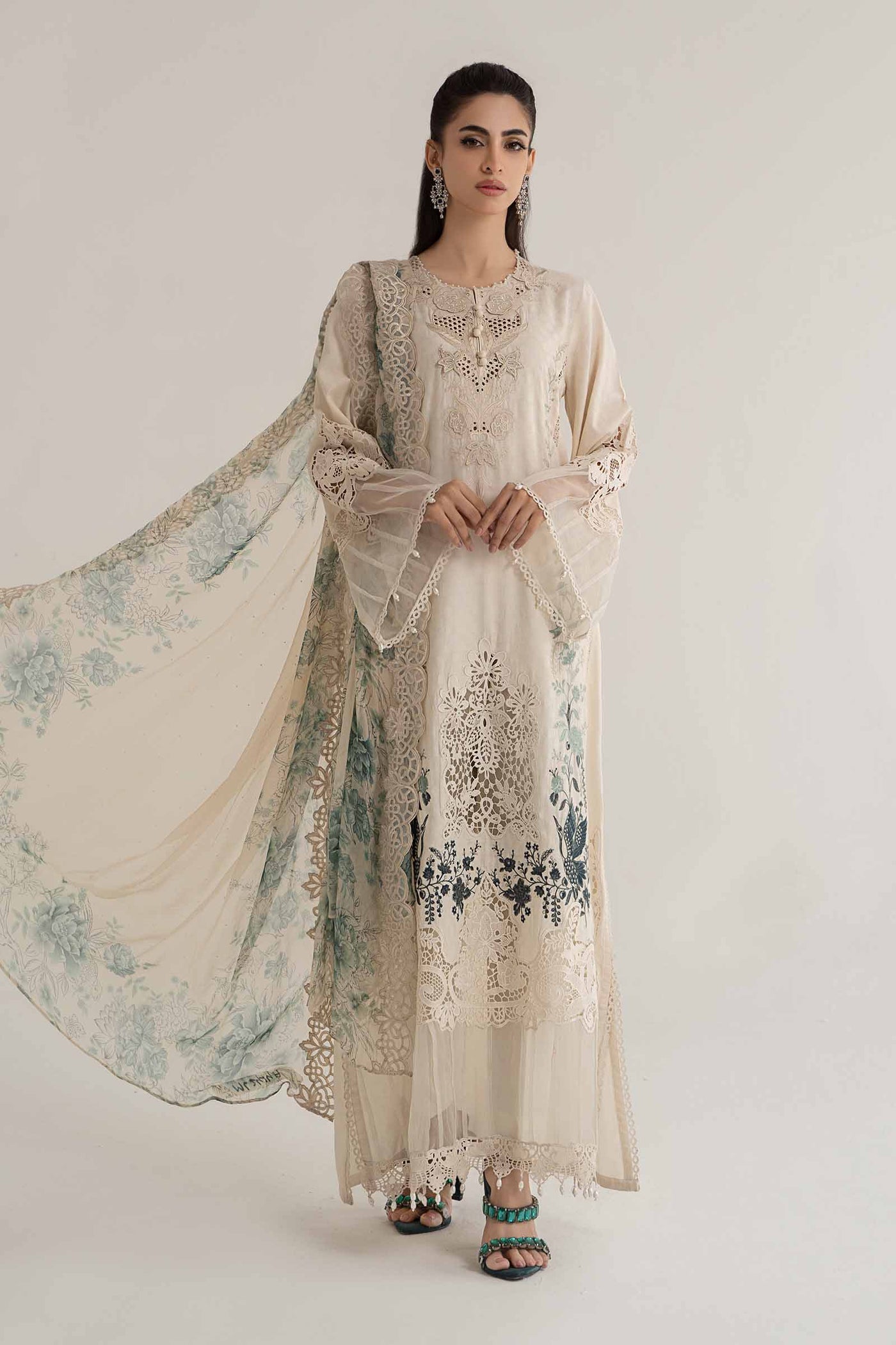 3 PIECE EMBROIDERED DOBBY LAWN SUIT | DS-2414-B