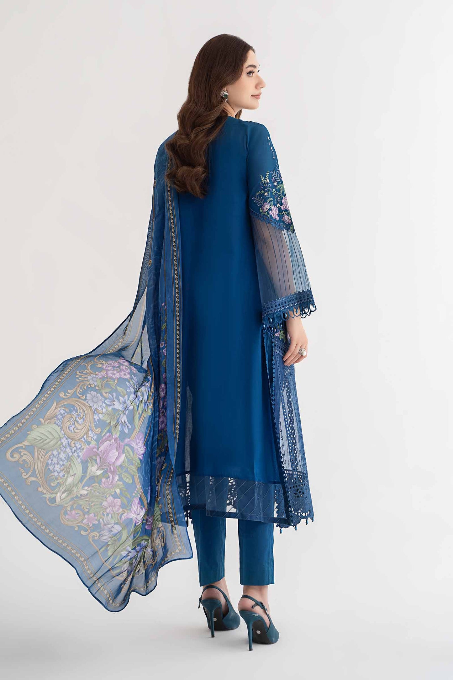 3 Piece Embroidered Lawn Suit | DS-2415-A