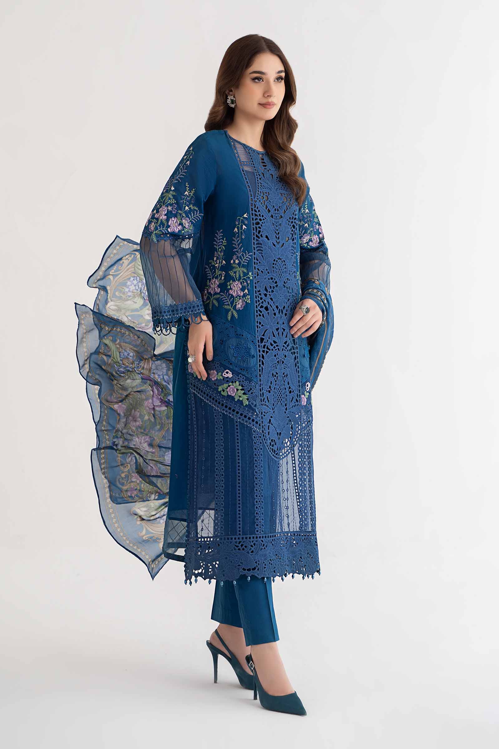3 Piece Embroidered Lawn Suit | DS-2415-A