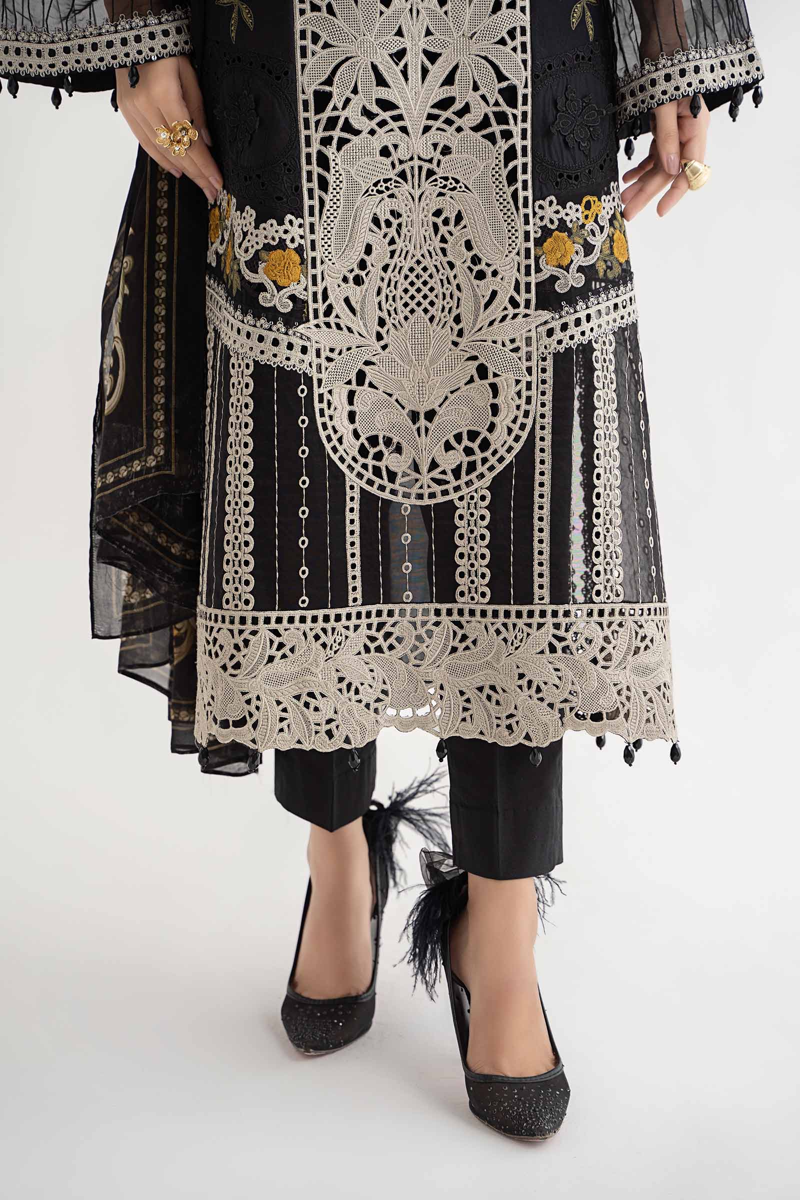 3 Piece Embroidered Lawn Suit | DS-2415-B