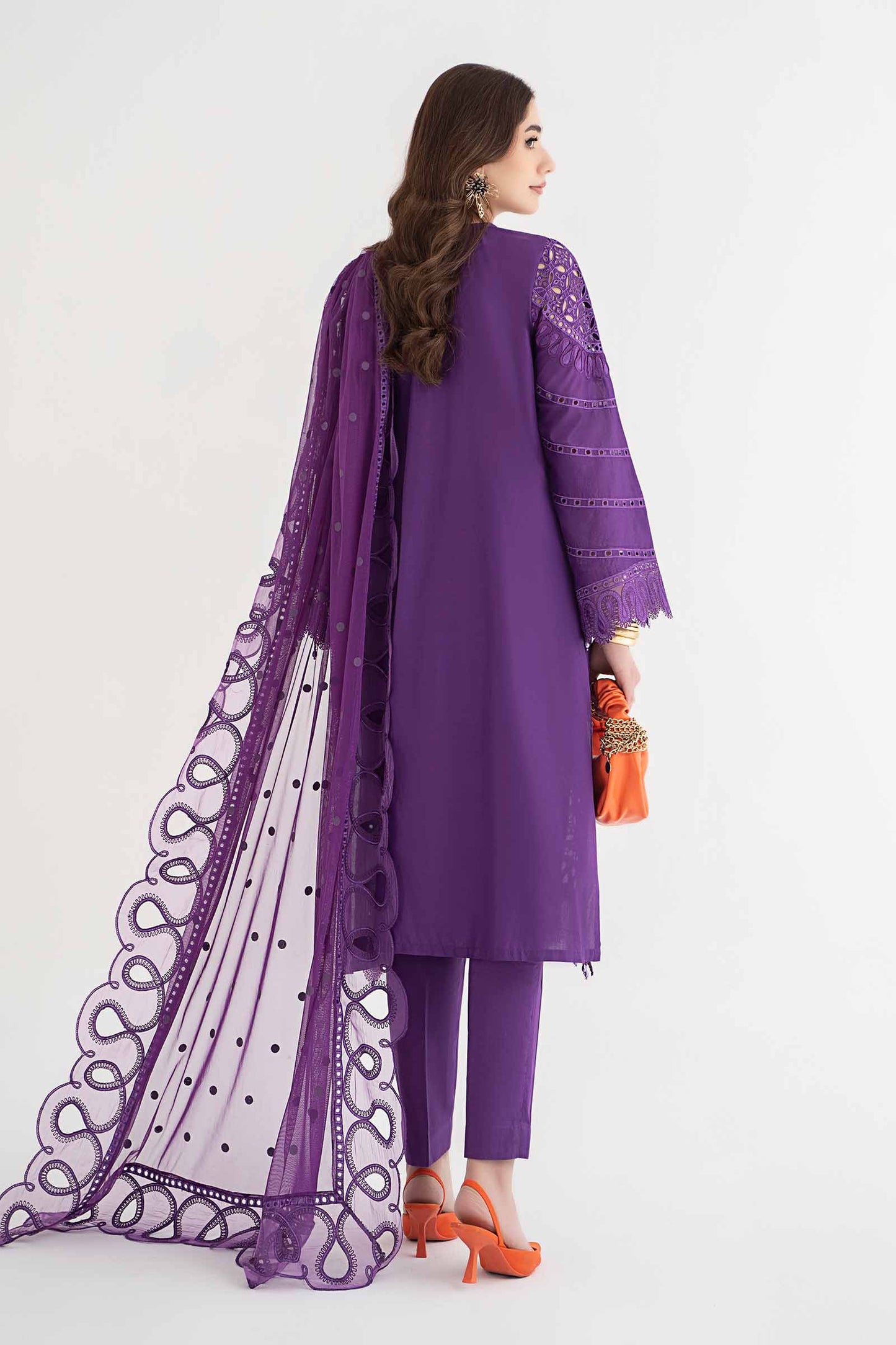 3 Piece Embroidered Lawn Suit | DS-2402-B