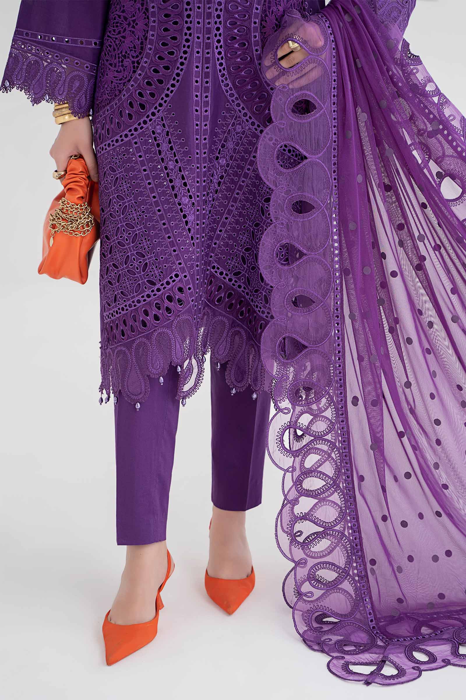 3 Piece Embroidered Lawn Suit | DS-2402-B