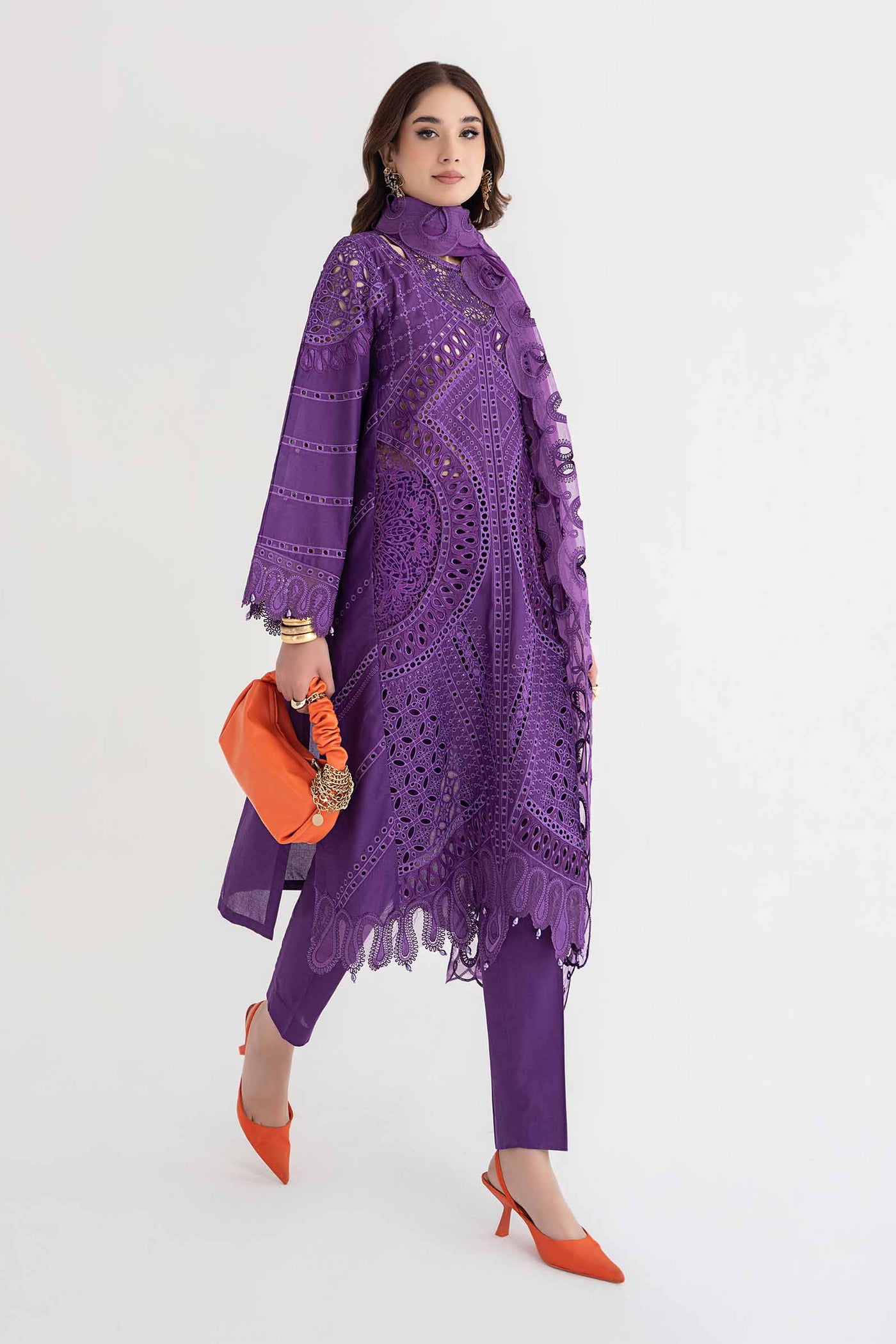 3 PIECE EMBROIDERED LAWN SUIT | DS-2402-B