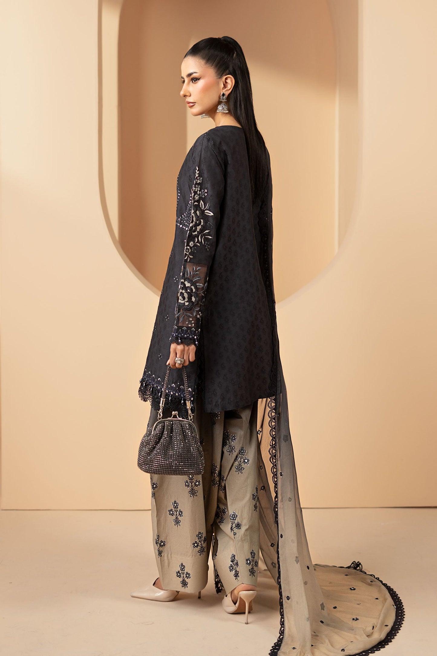 3 Piece Embroidered Jacquard Lawn Suit