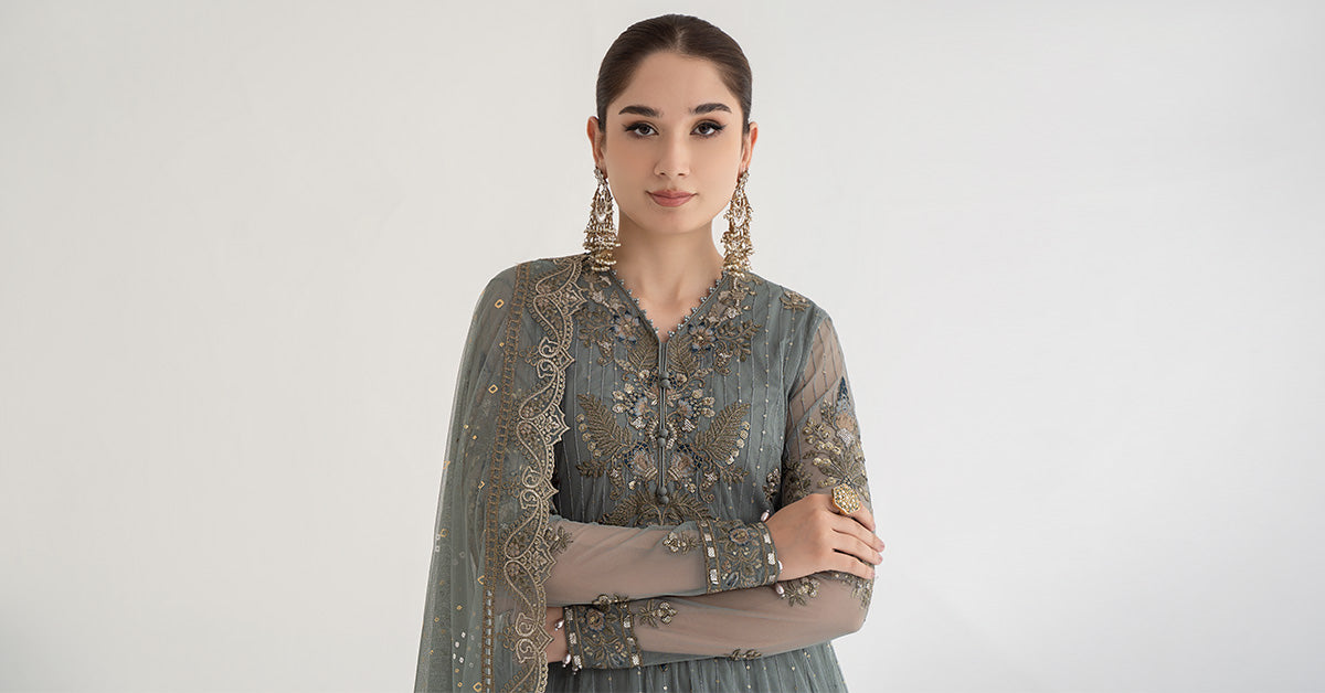 3 PIECE EMBROIDERED NET SUIT | DS-2403-A