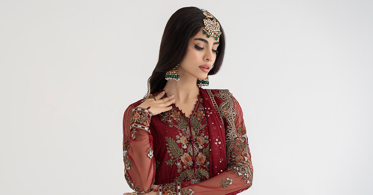 3 PIECE EMBROIDERED NET SUIT | DS-2403-B