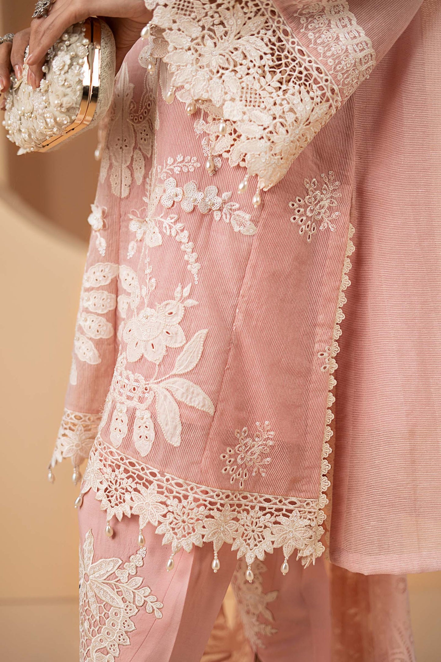 3 Piece Embroidered Lawn Karandi Suit