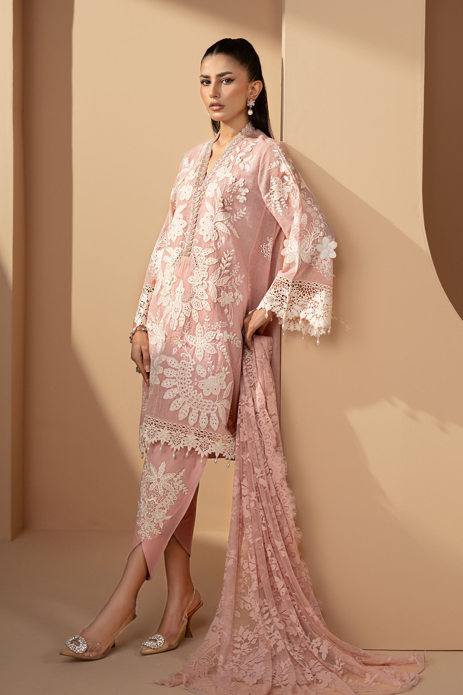 3 Piece Embroidered Lawn Karandi Suit