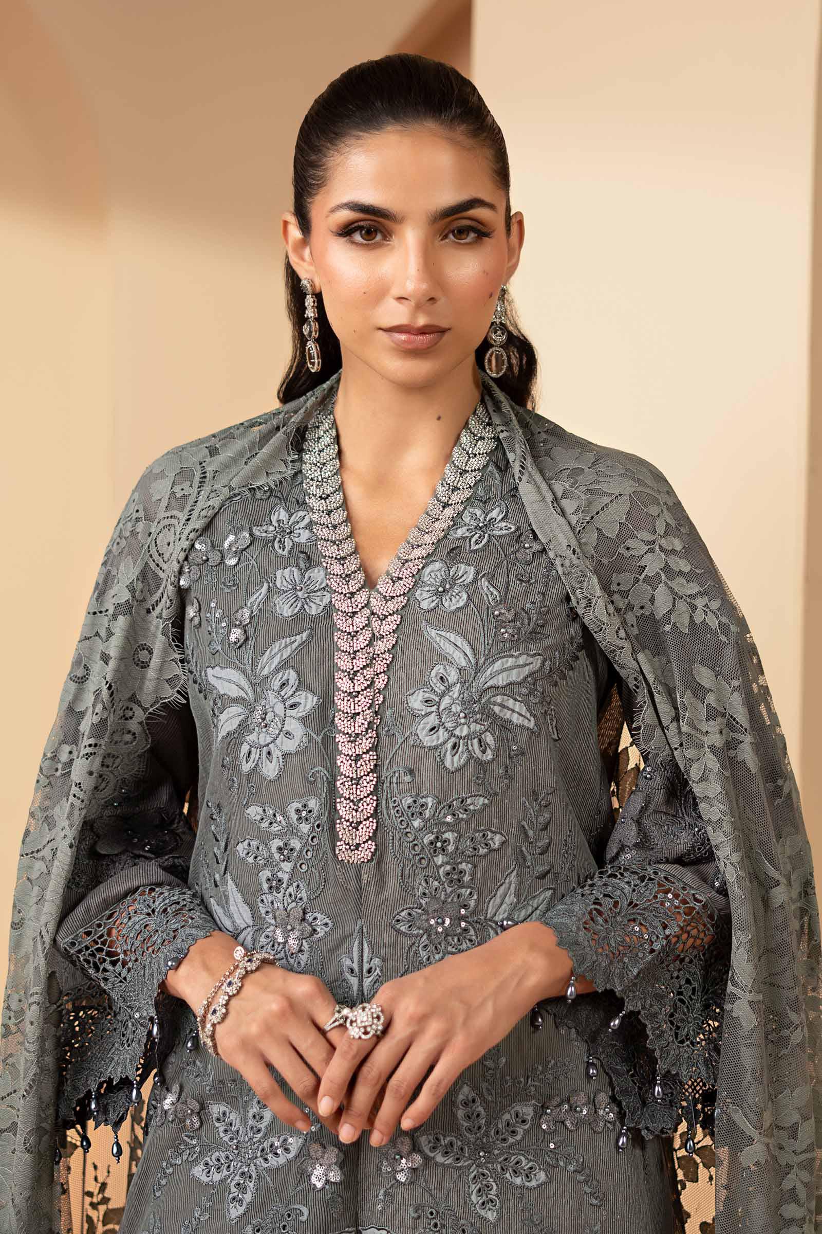 3 Piece Embroidered Lawn Karandi Suit
