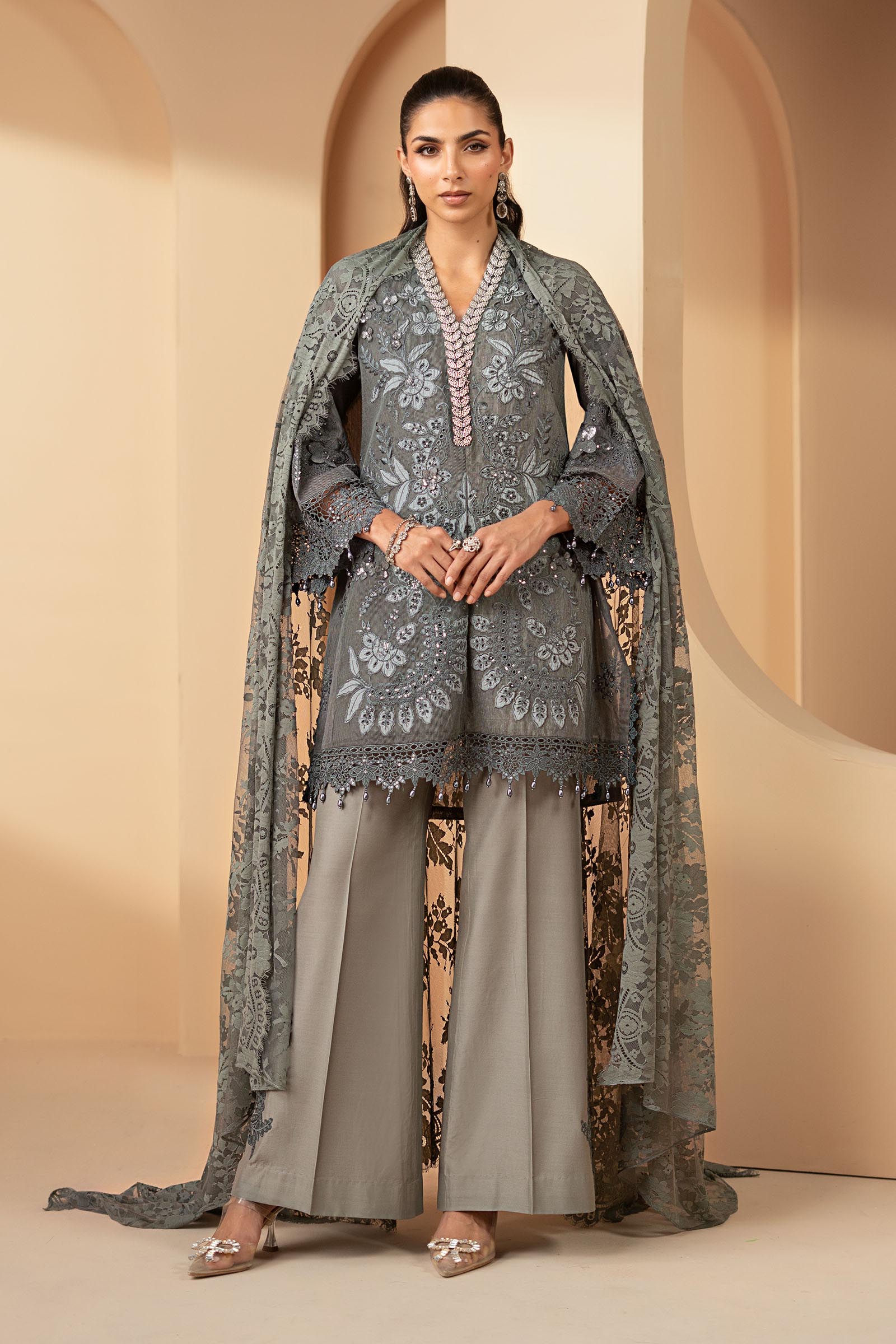3 Piece Embroidered Lawn Karandi Suit
