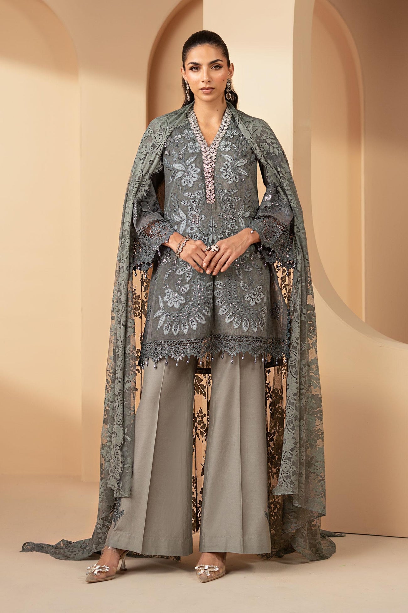 3 Piece Embroidered Lawn Karandi Suit