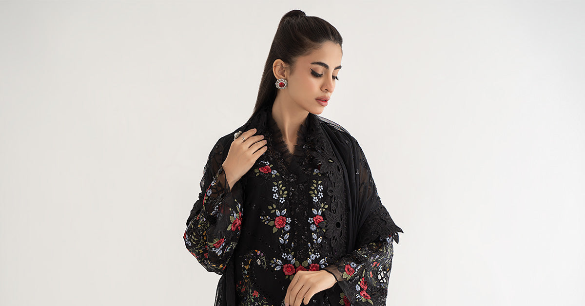 3 Piece Embroidered Lawn Suit | DS-2405-B