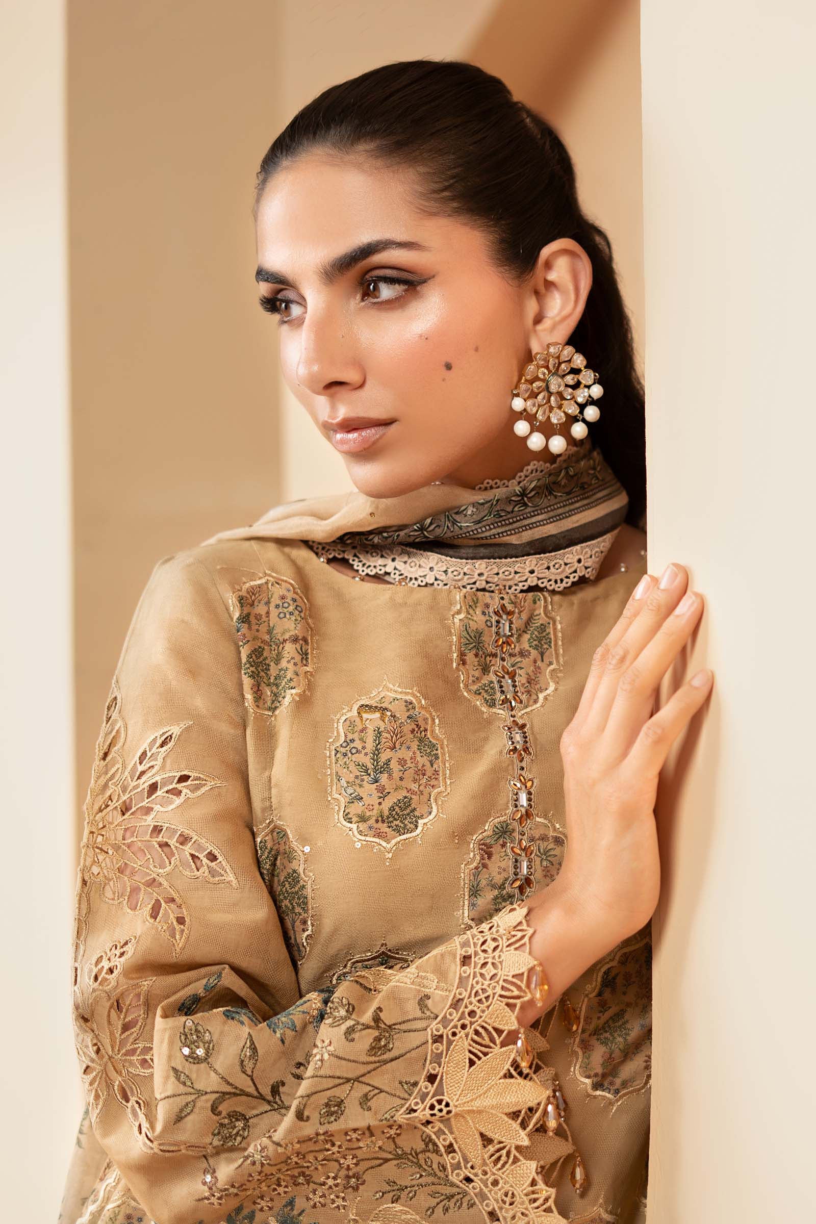 3 Piece Embroidered Jacquard Lawn Suit