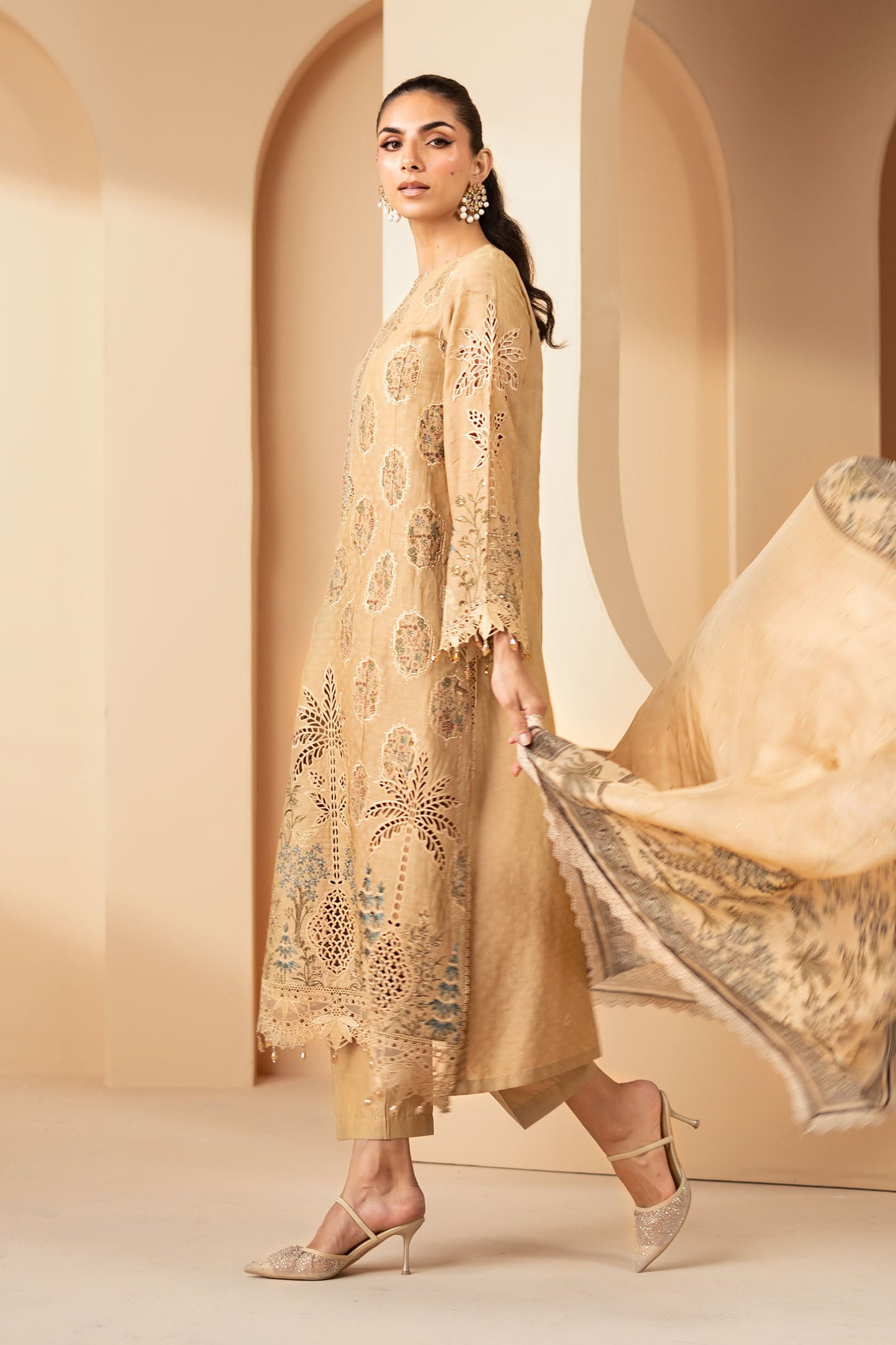 3 Piece Embroidered Jacquard Lawn Suit