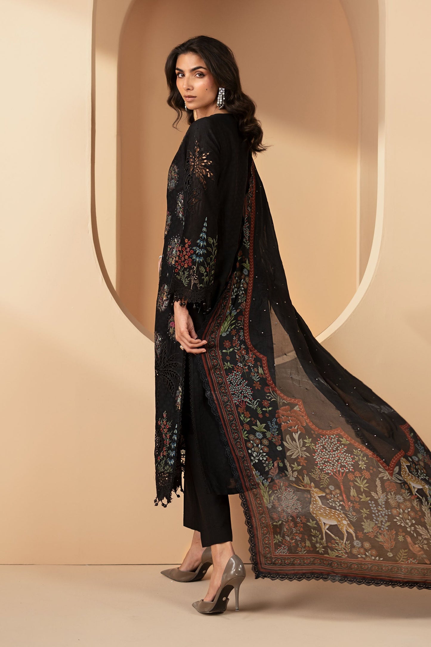 3 Piece Embroidered Jacquard Lawn Suit