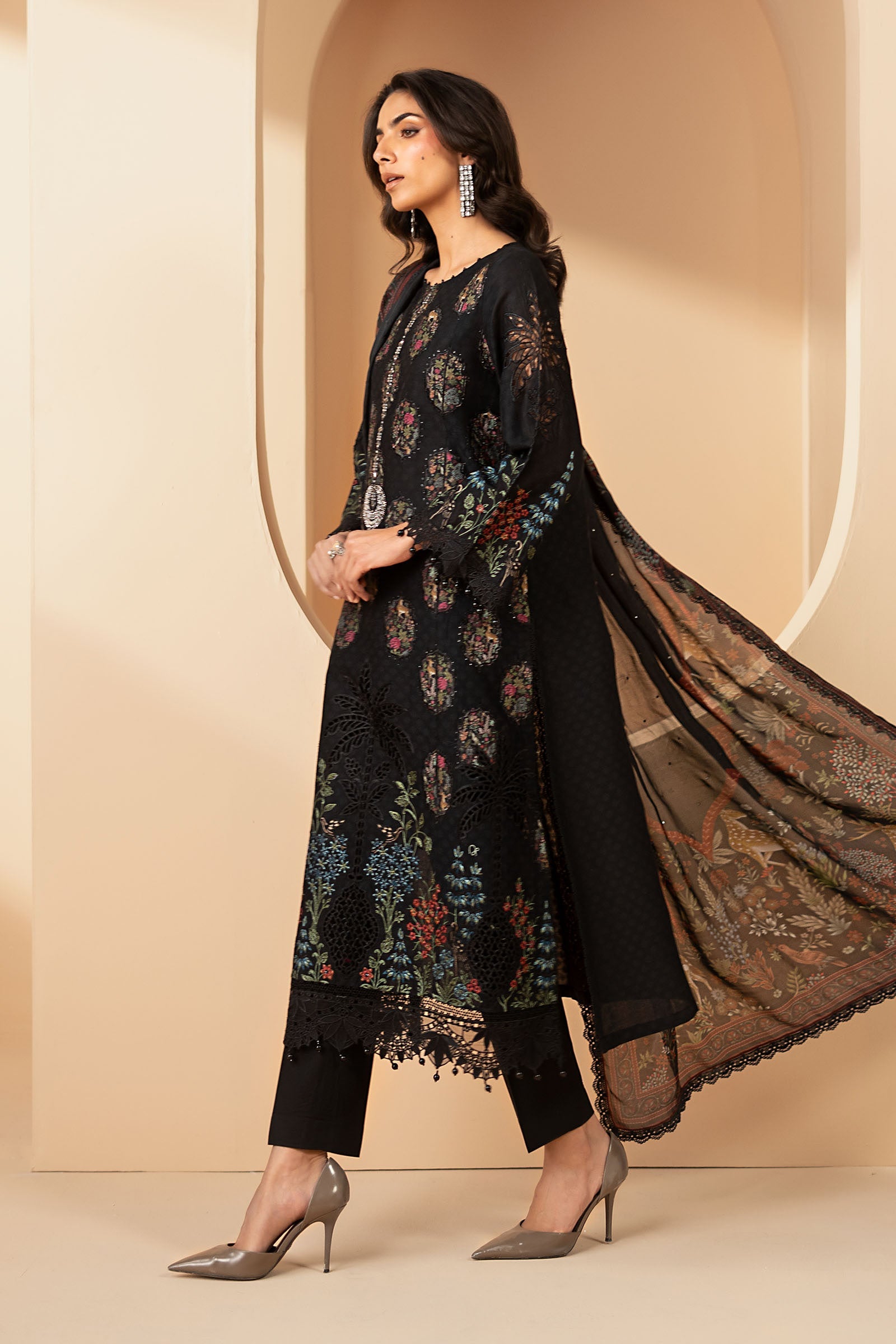 3 Piece Embroidered Jacquard Lawn Suit
