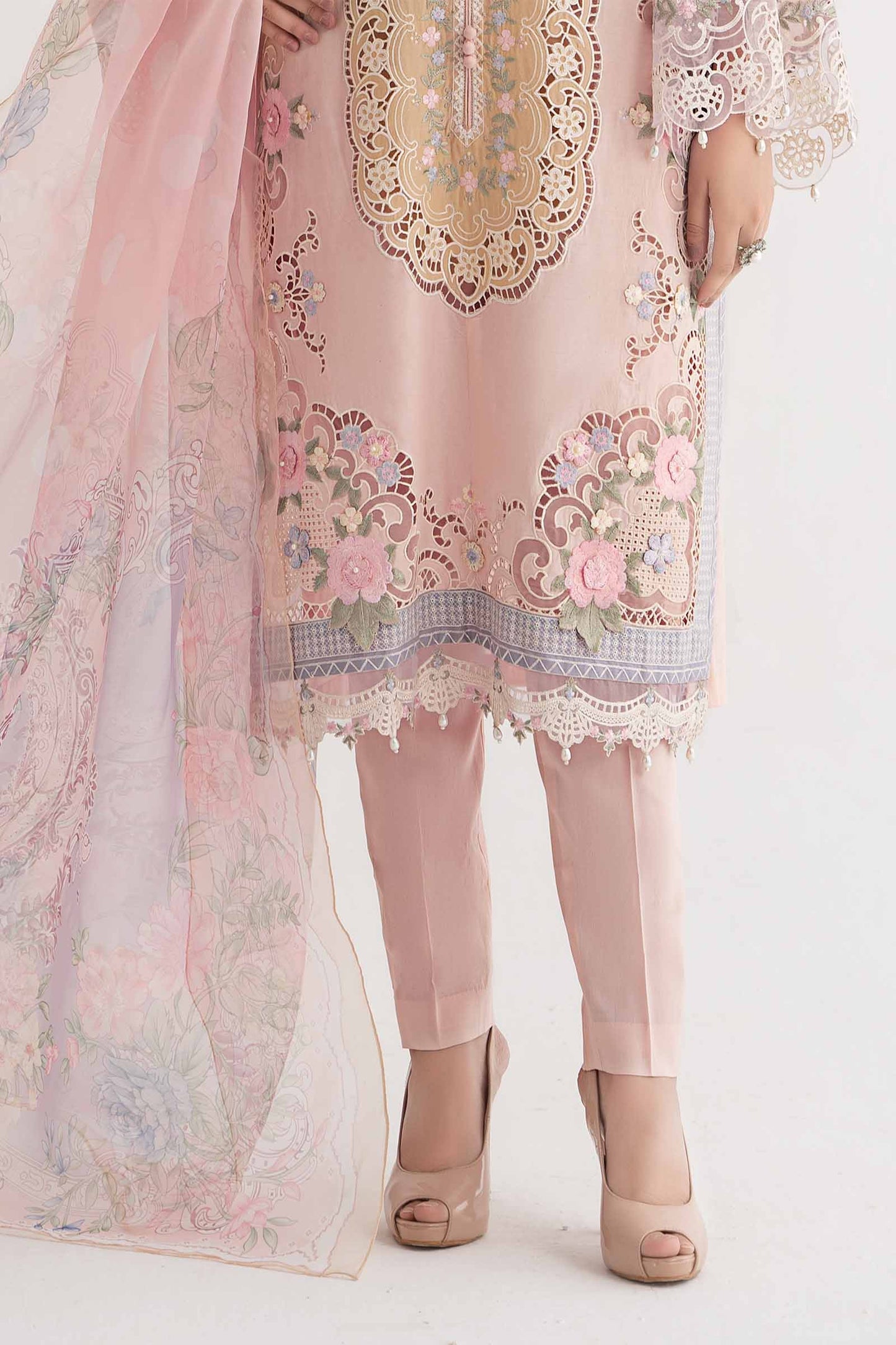 3 Piece Embroidered Lawn Suit | DS-2406-A