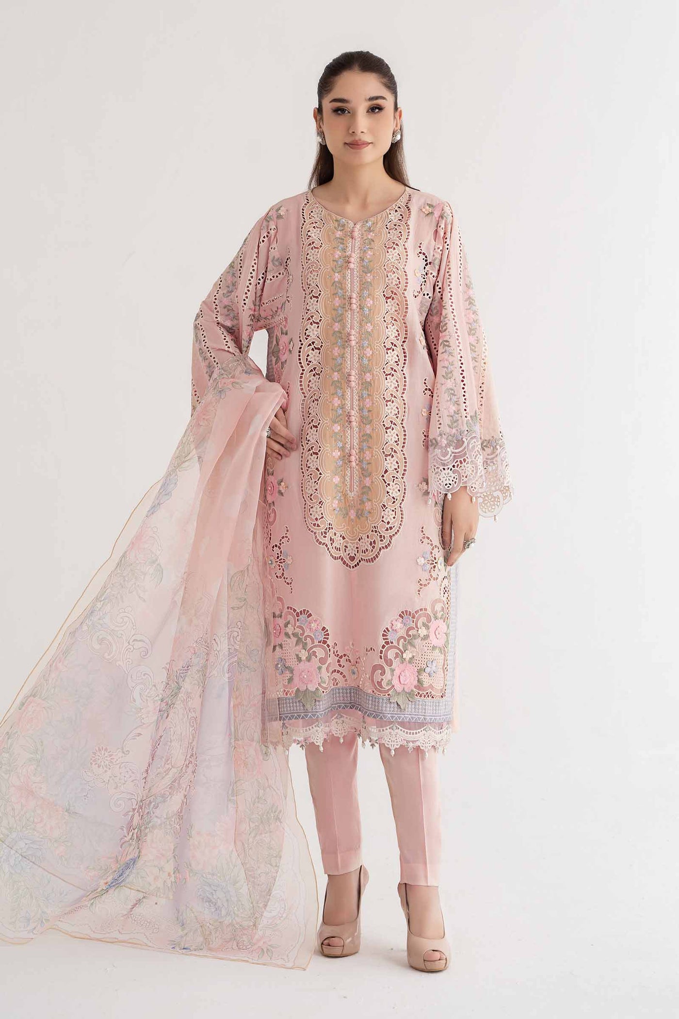 3 PIECE EMBROIDERED LAWN SUIT | DS-2406-A