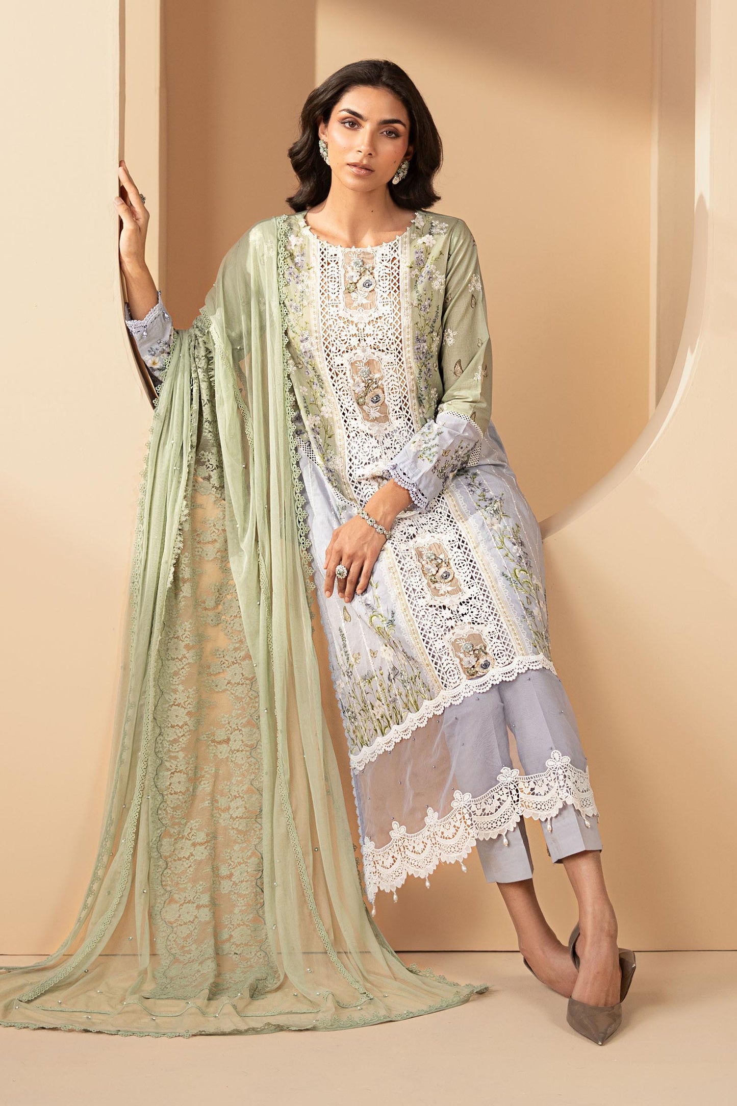 3 Piece Embroidered Lawn Suit