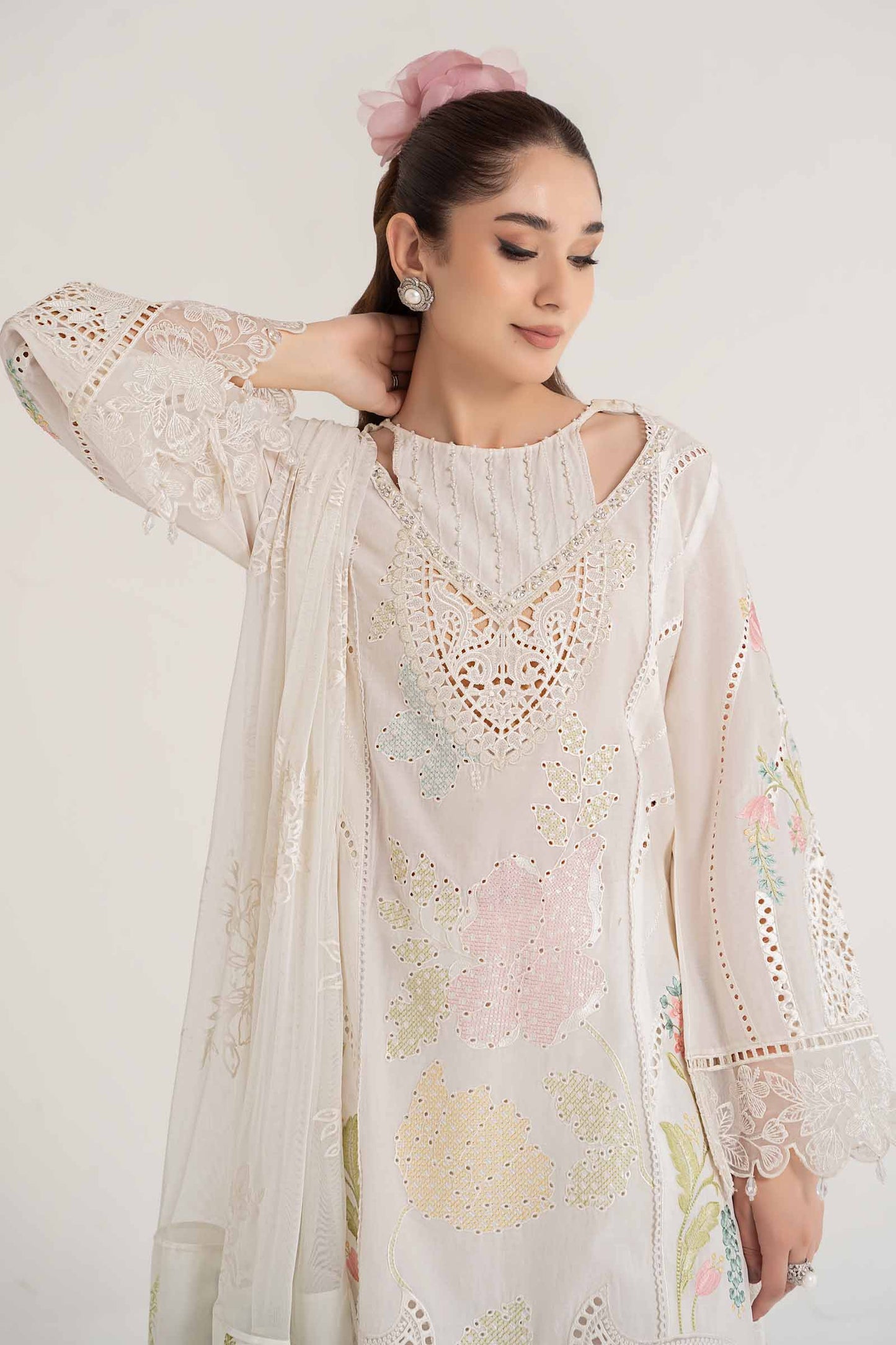 3 Piece Embroidered Lawn Suit | DS-2407-A