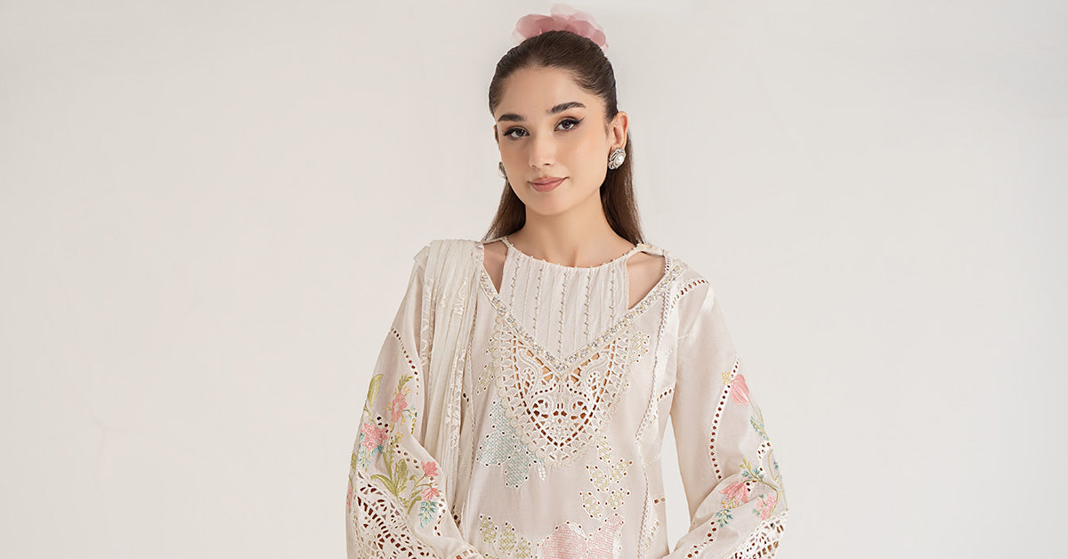 3 Piece Embroidered Lawn Suit | DS-2407-A