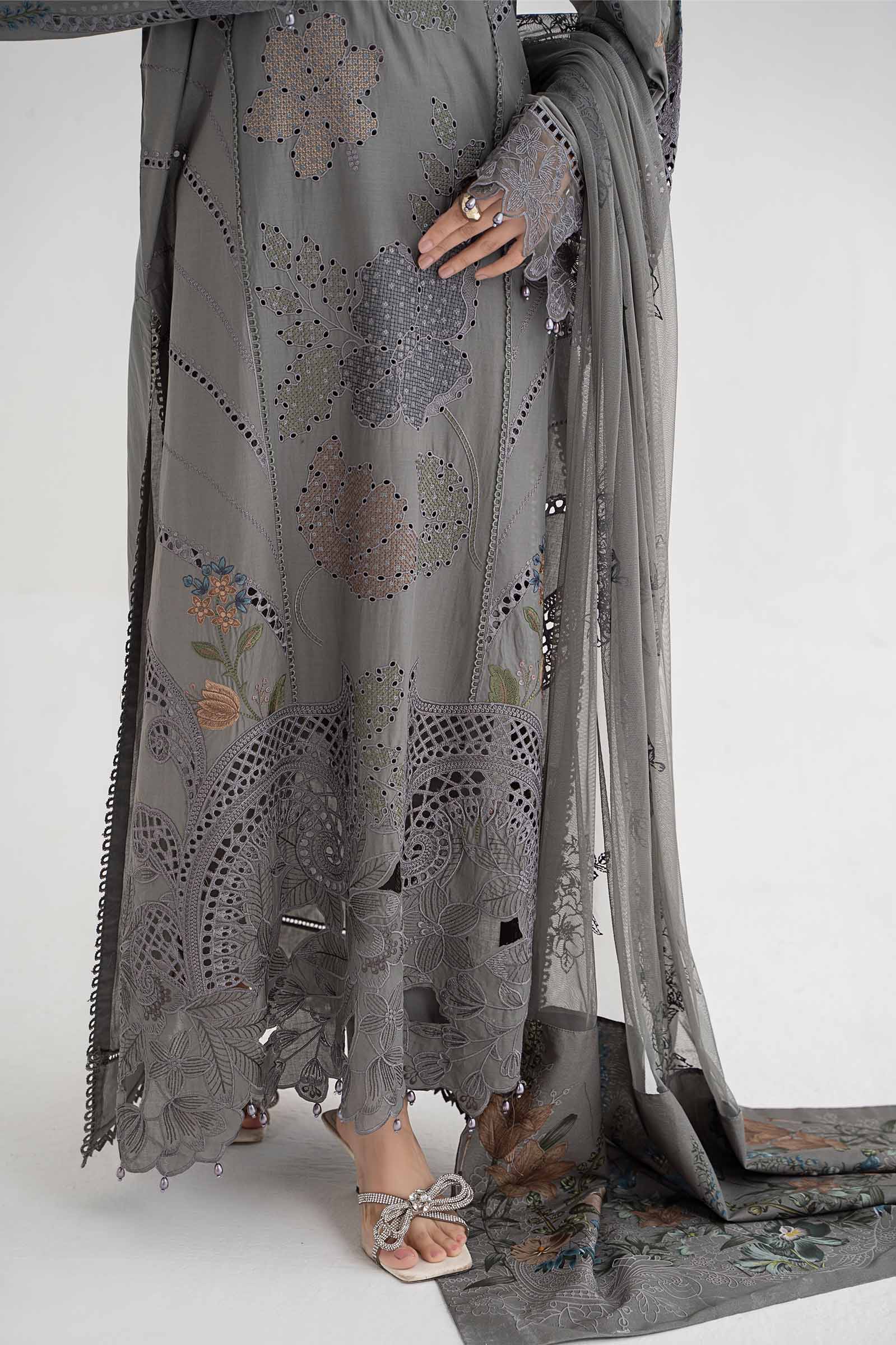 3 Piece Embroidered Lawn Suit | DS-2407-B