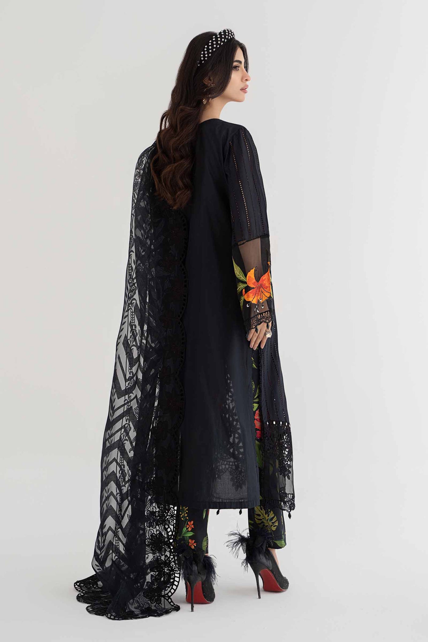 3 PIECE EMBROIDERED LAWN SUIT | DS-2408-B