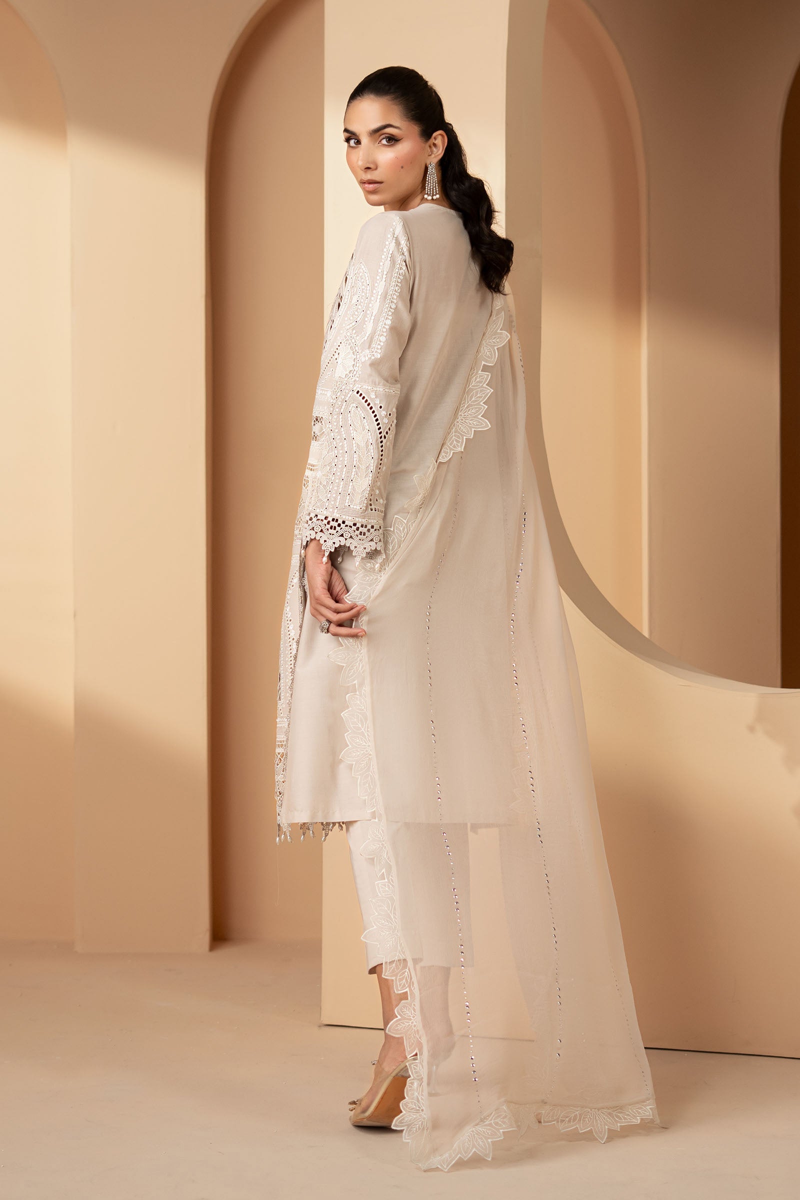 3 Piece Embroidered Lawn Suit