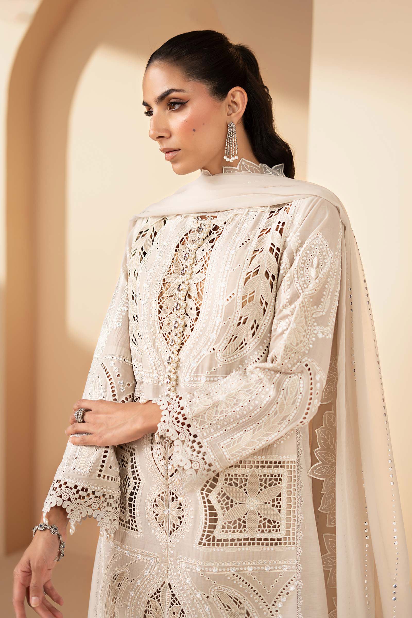 3 Piece Embroidered Lawn Suit
