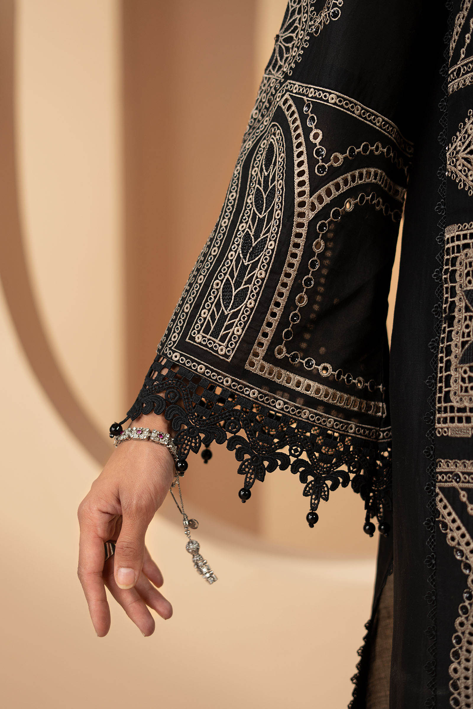 3 Piece Embroidered Lawn Suit