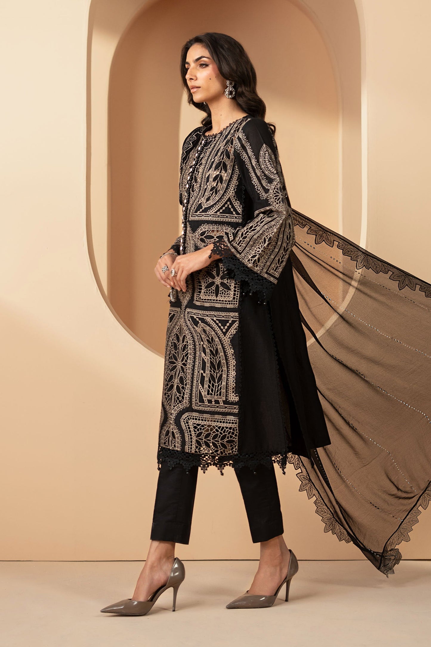 3 Piece Embroidered Lawn Suit