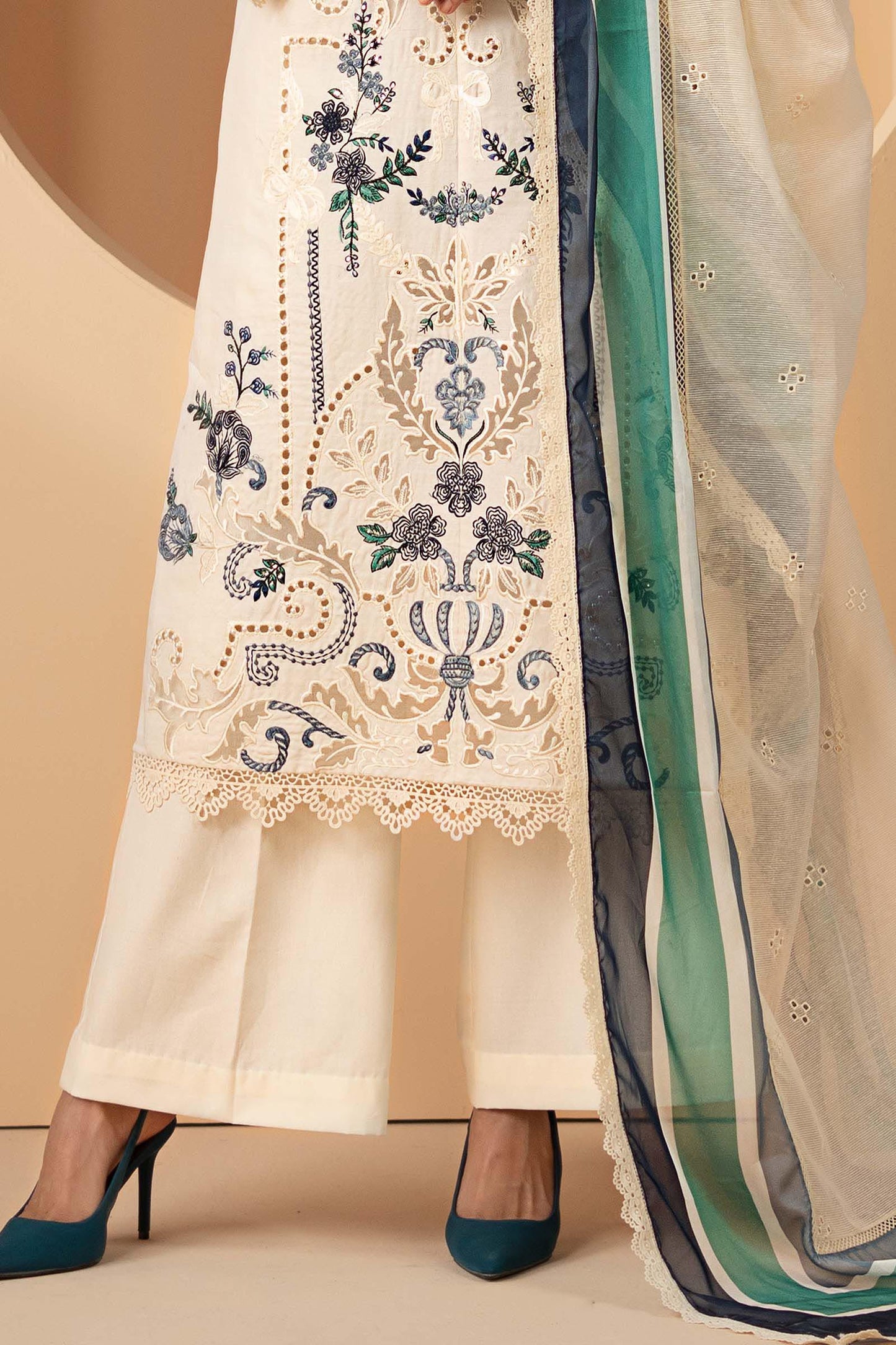 3 Piece Embroidered Jacquard Lawn Suit