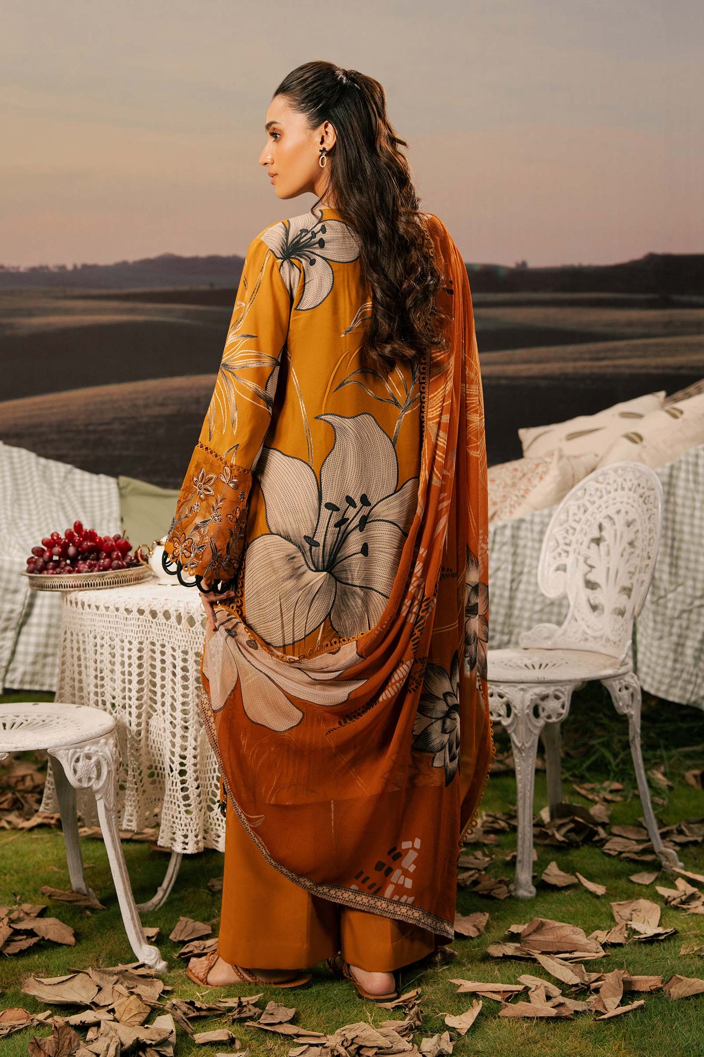 3 Pc Unstitched Embroidered Arabic Lawn Suit | MB-PFUS25-08A