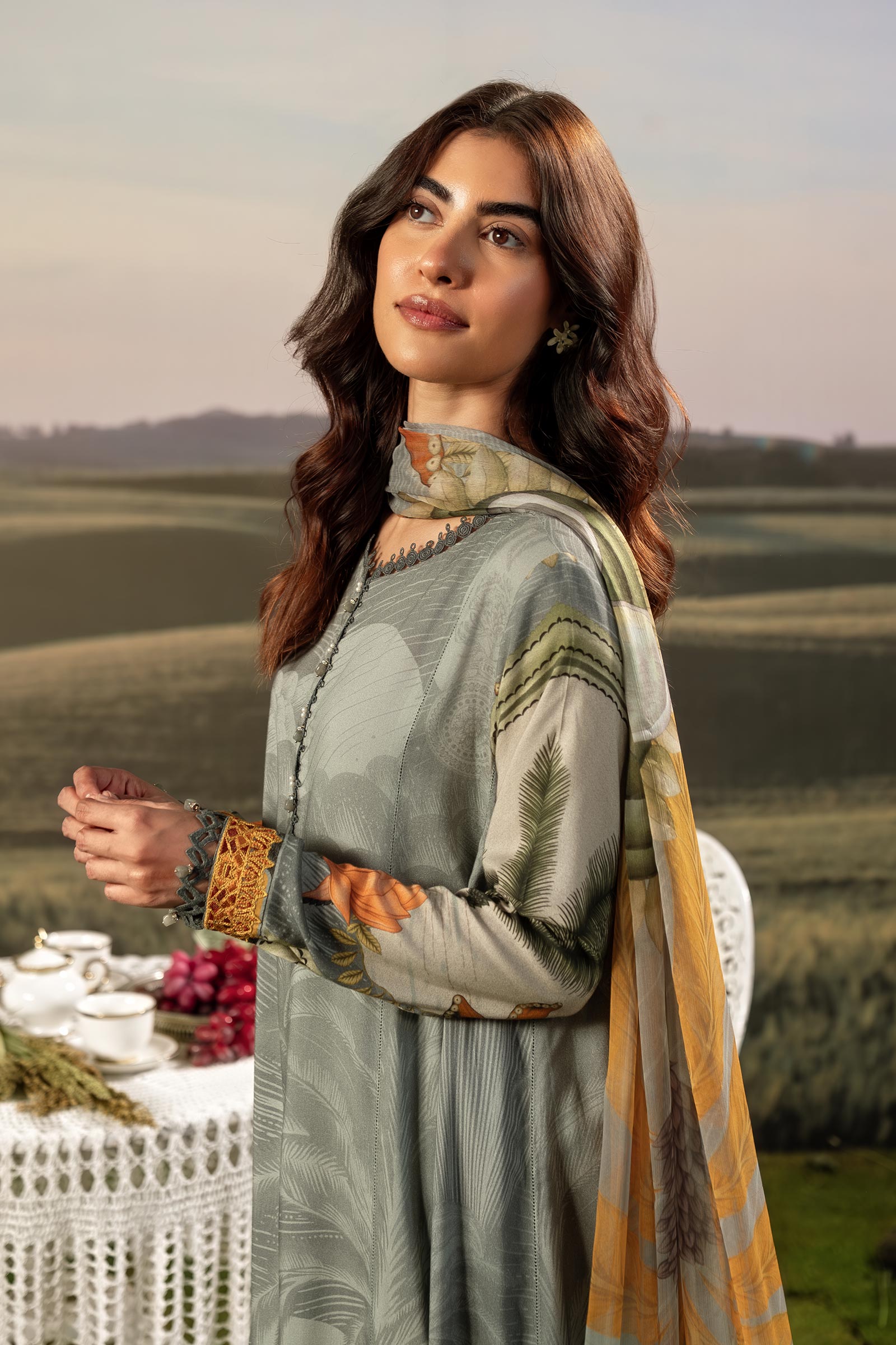 3 Pc Unstitched Embroidered Arabic Lawn Suit | MB-PFUS25-06A