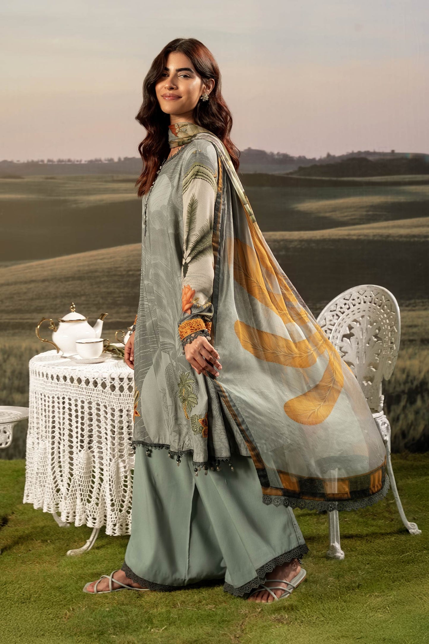 3 Pc Unstitched Embroidered Arabic Lawn Suit | MB-PFUS25-06A