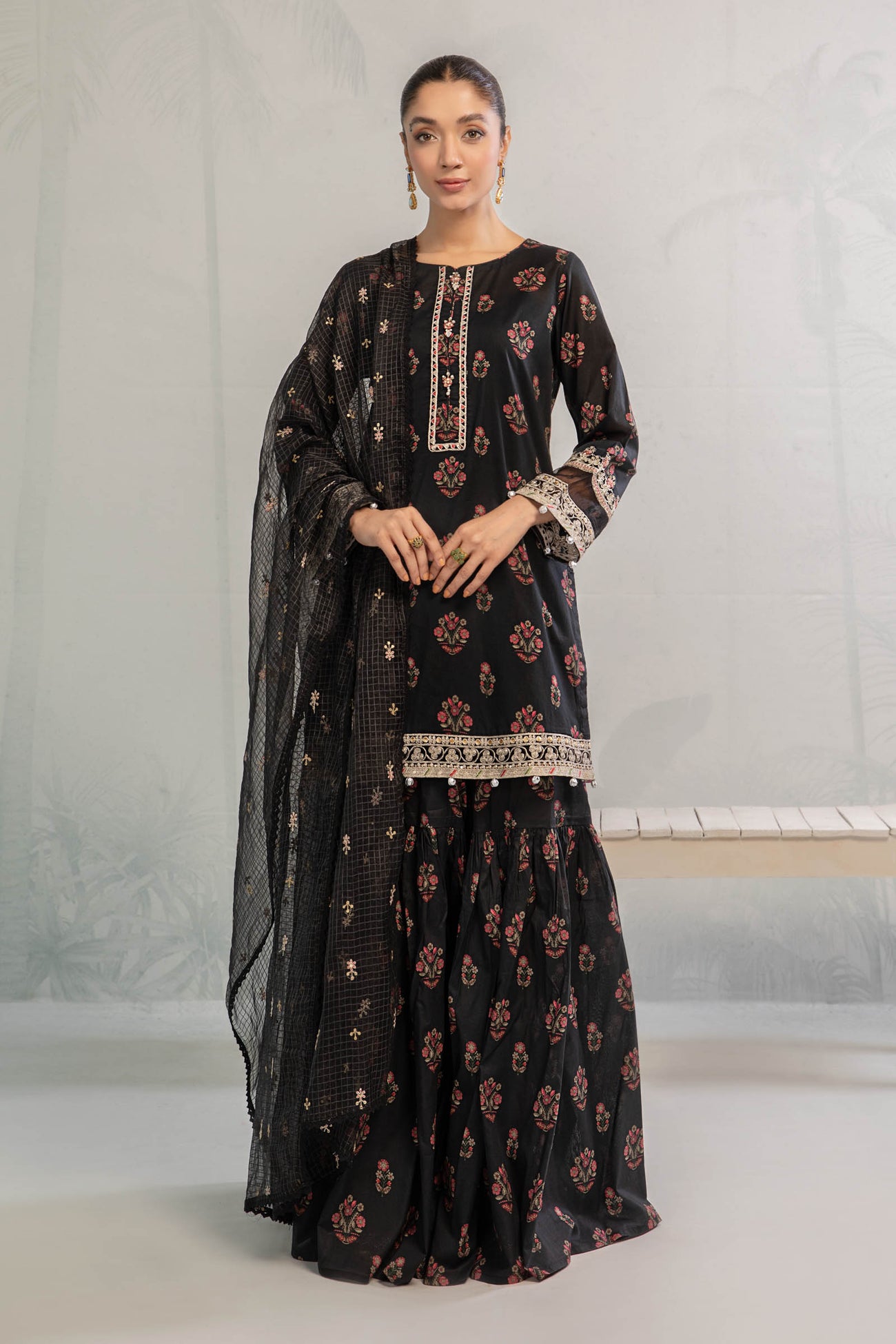 3 Piece Embroidered Lawn Suit