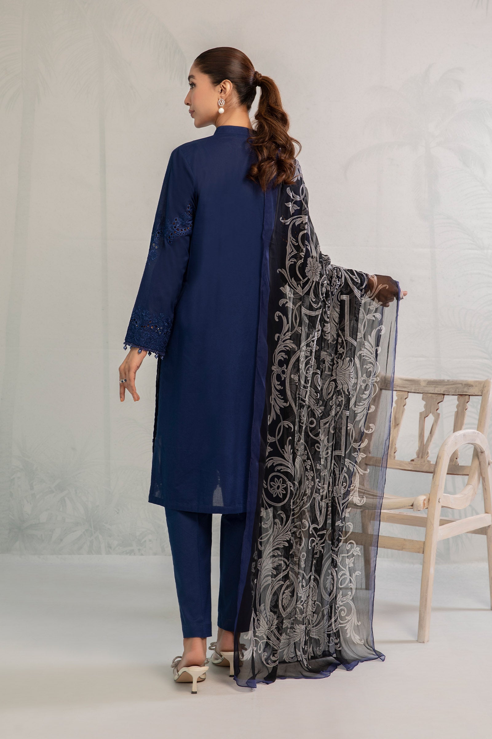 3 Piece Embroidered Lawn Suit